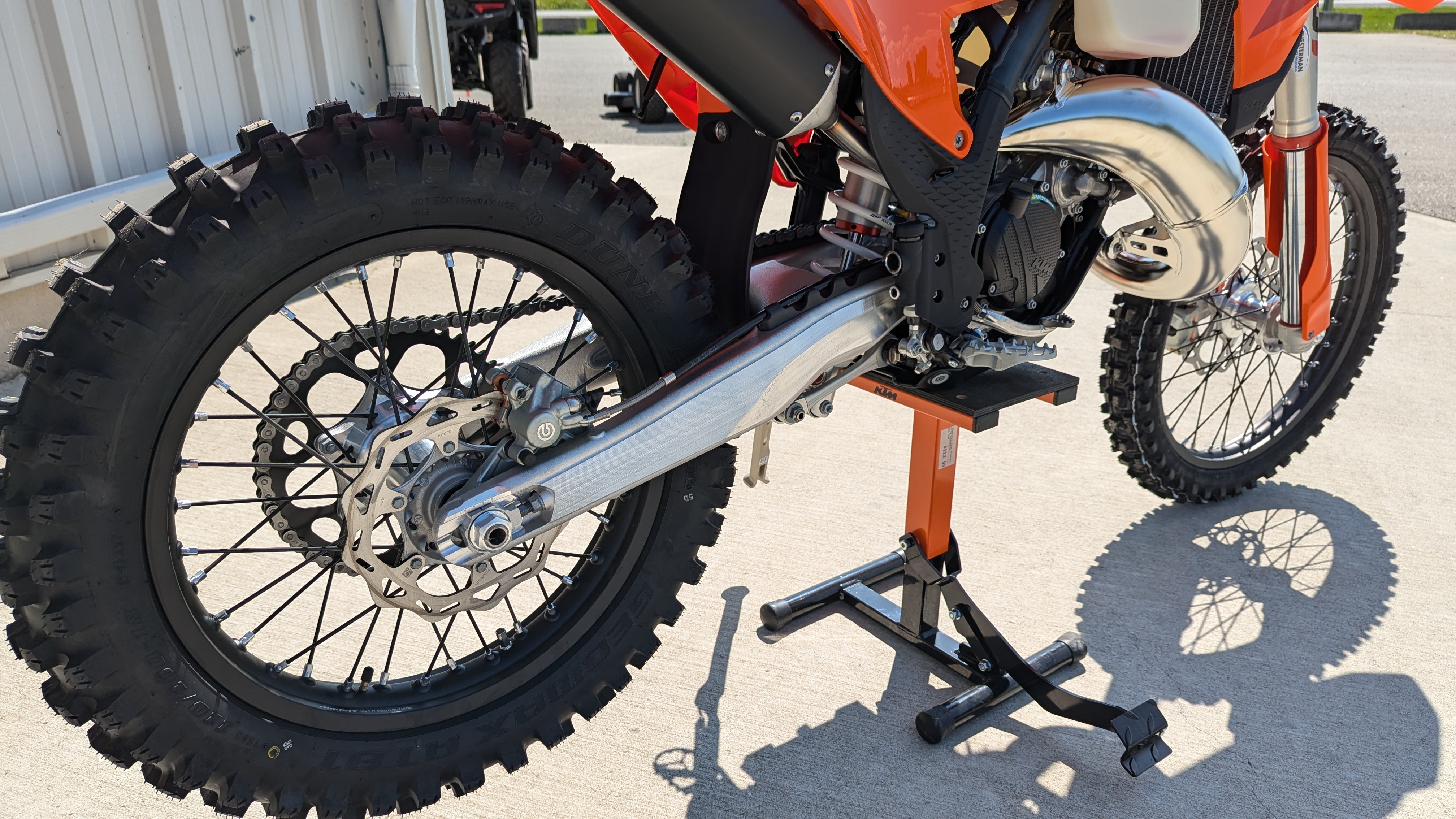 2025 KTM XC 125 - Ride Into Winter Sale! - Photo 9