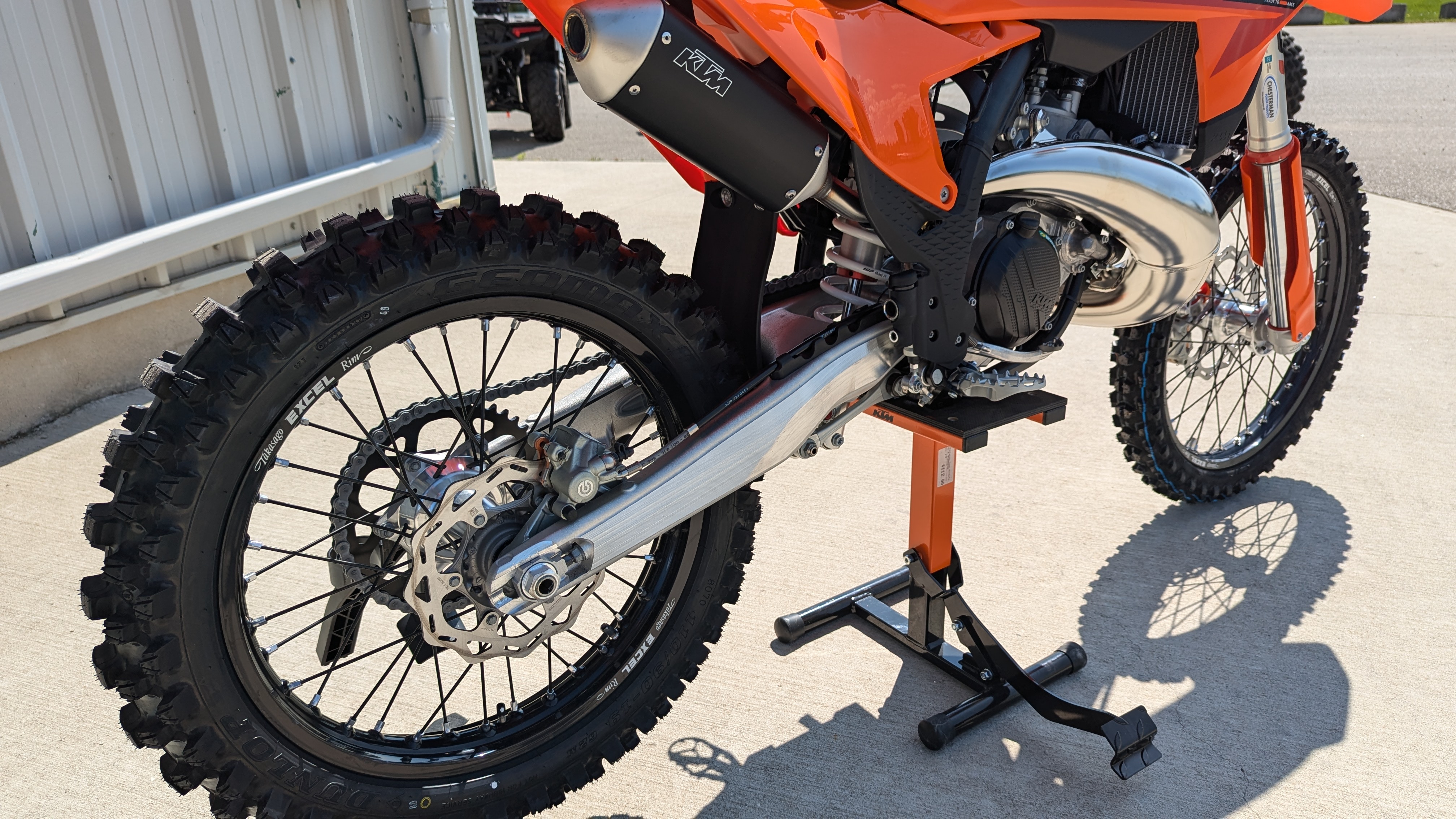 2025 KTM 300 SX - Ride Into Winter Sale! - Photo 6