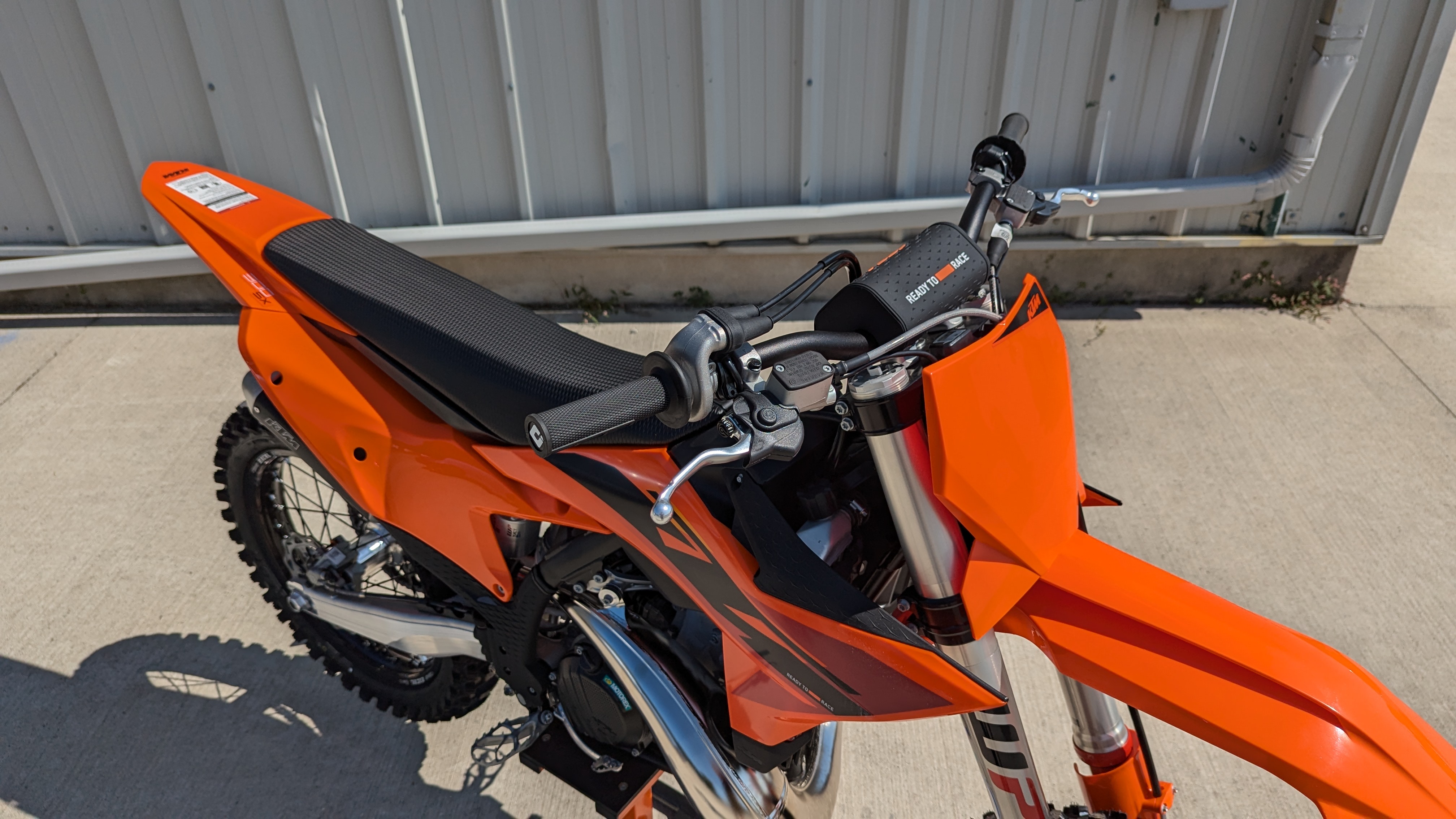 2025 KTM 300 SX - Ride Into Winter Sale! - Photo 8