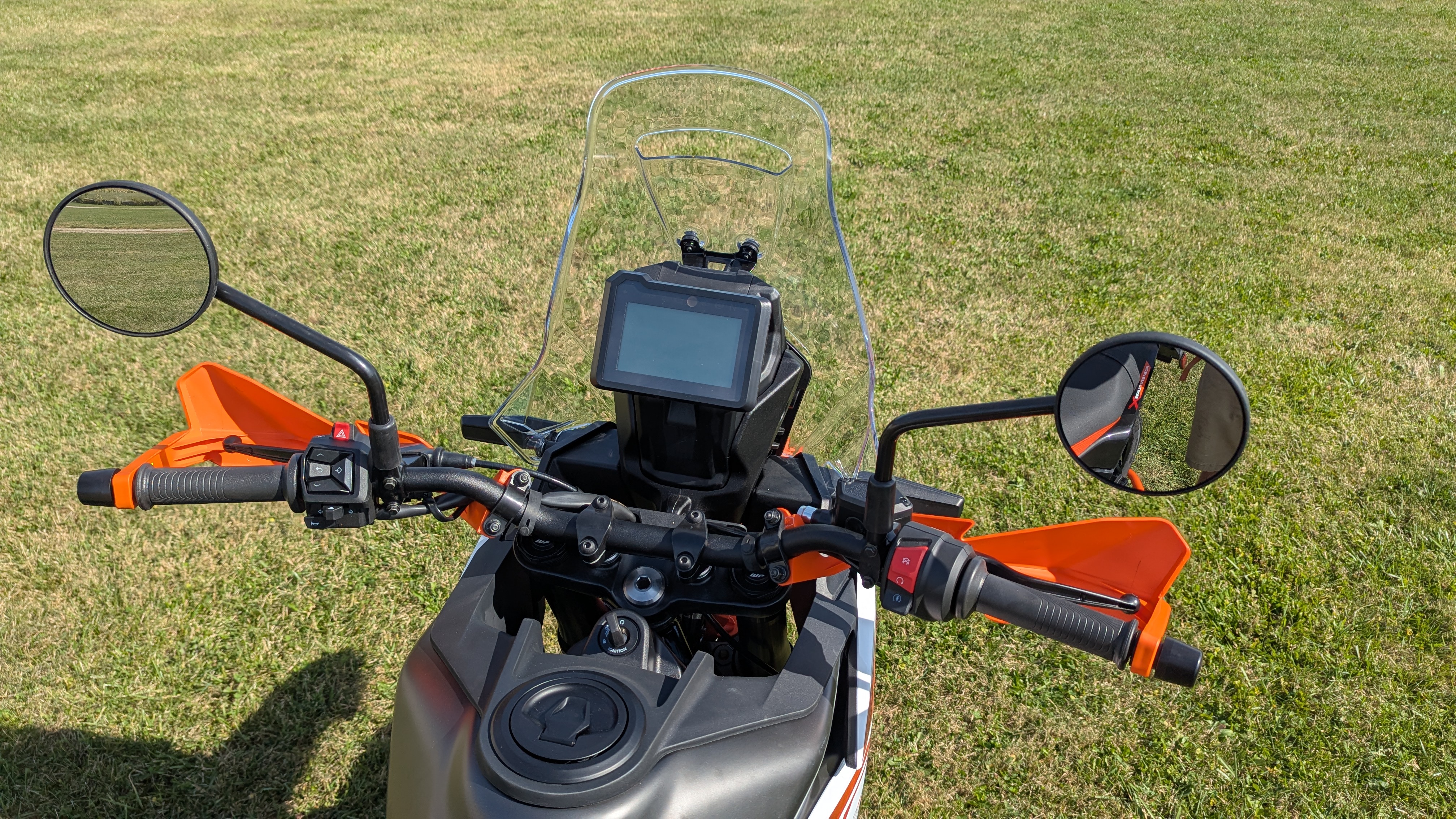 2025 KTM Adventure 390 X - Ride Into Winter Sale! - Photo 8