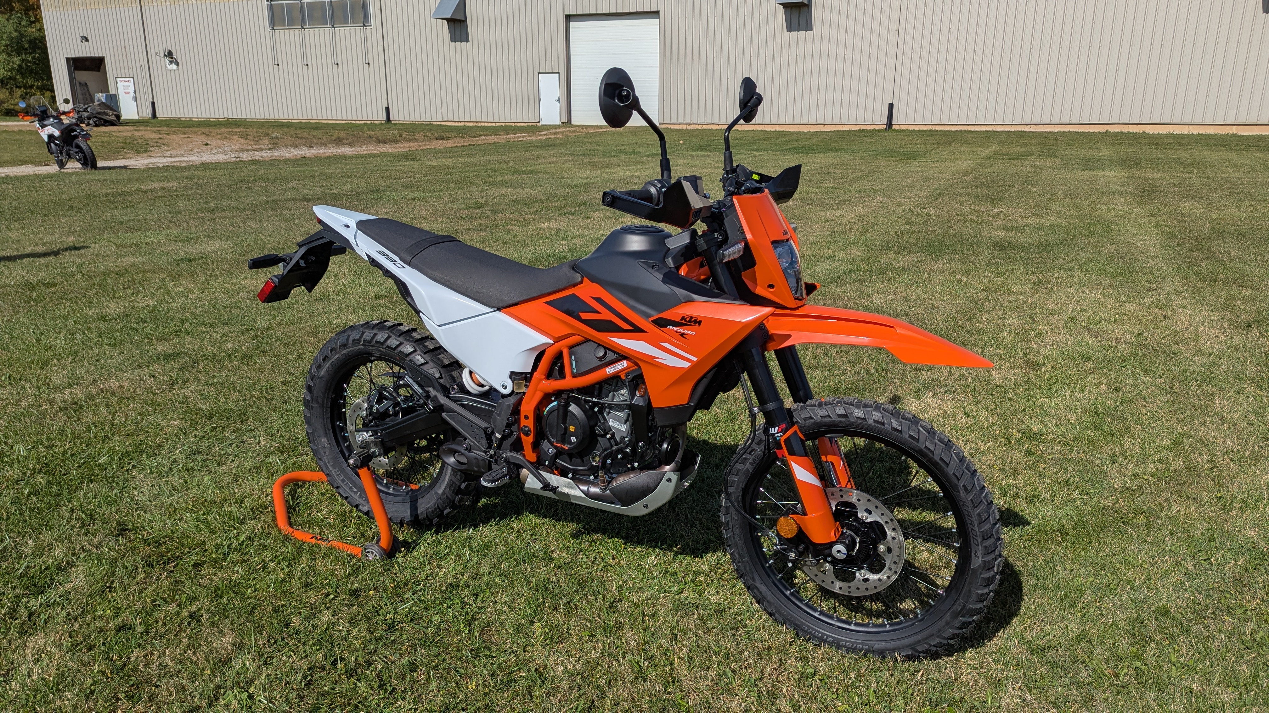 2025 KTM Enduro 390 R - Ride into Winter Sale! - Photo 2
