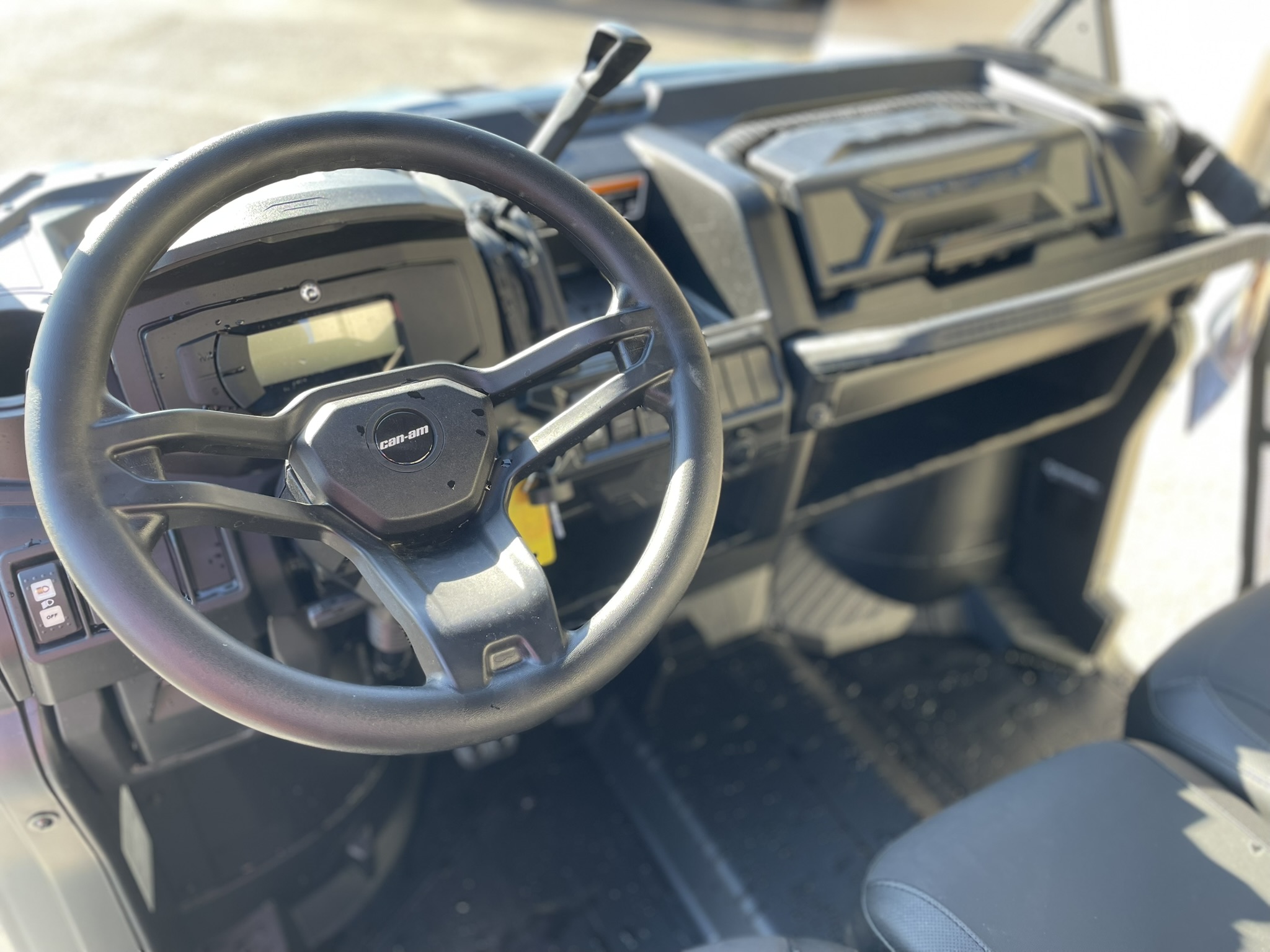 2025 Can-Am SSV DEF XT 64 HD10 BE 25 XT HD10 - Photo 7