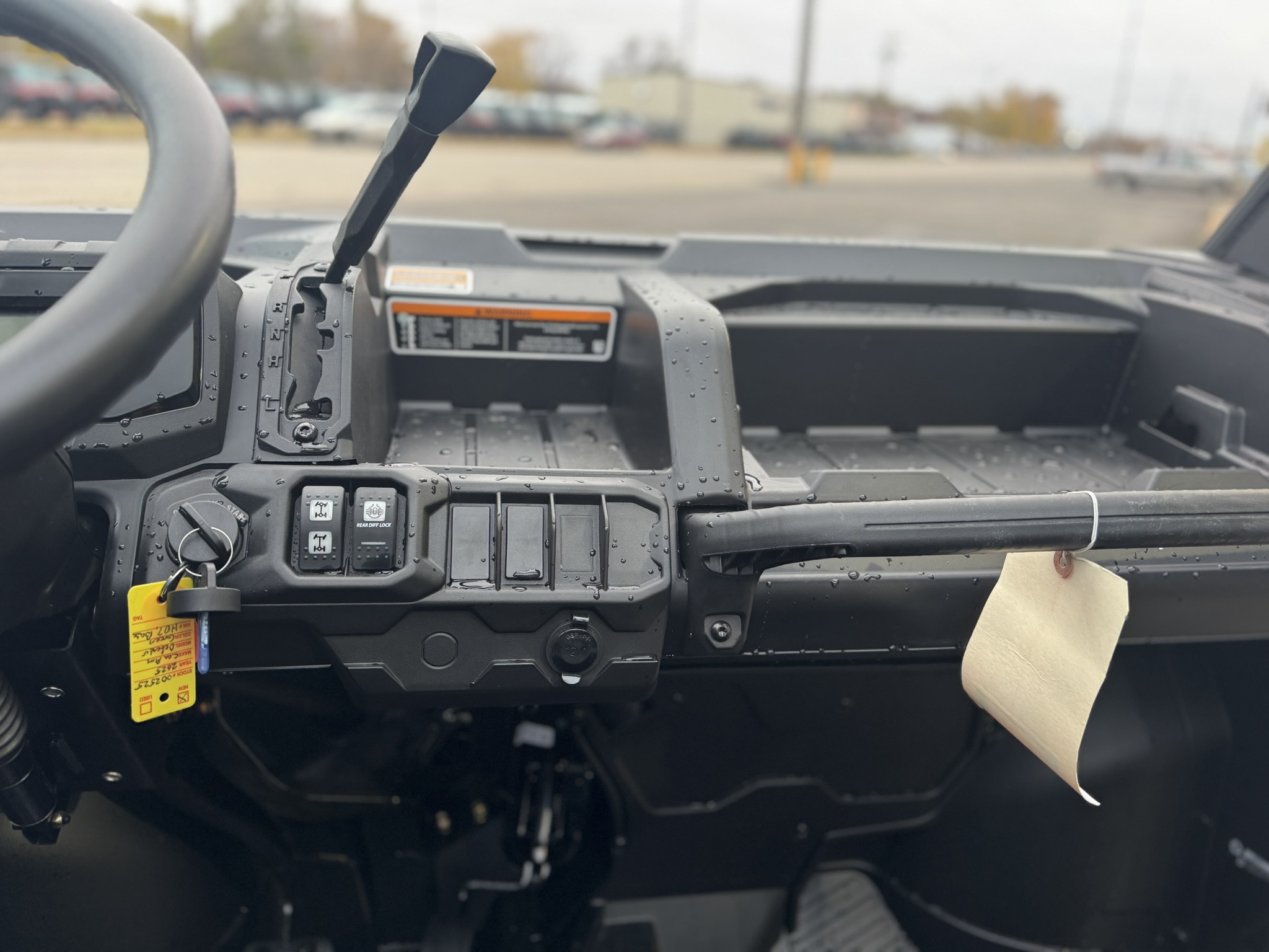 2025 Can-Am SSV DEF BASE 62 HD7 GN 25 DPS HD7 - Photo 10
