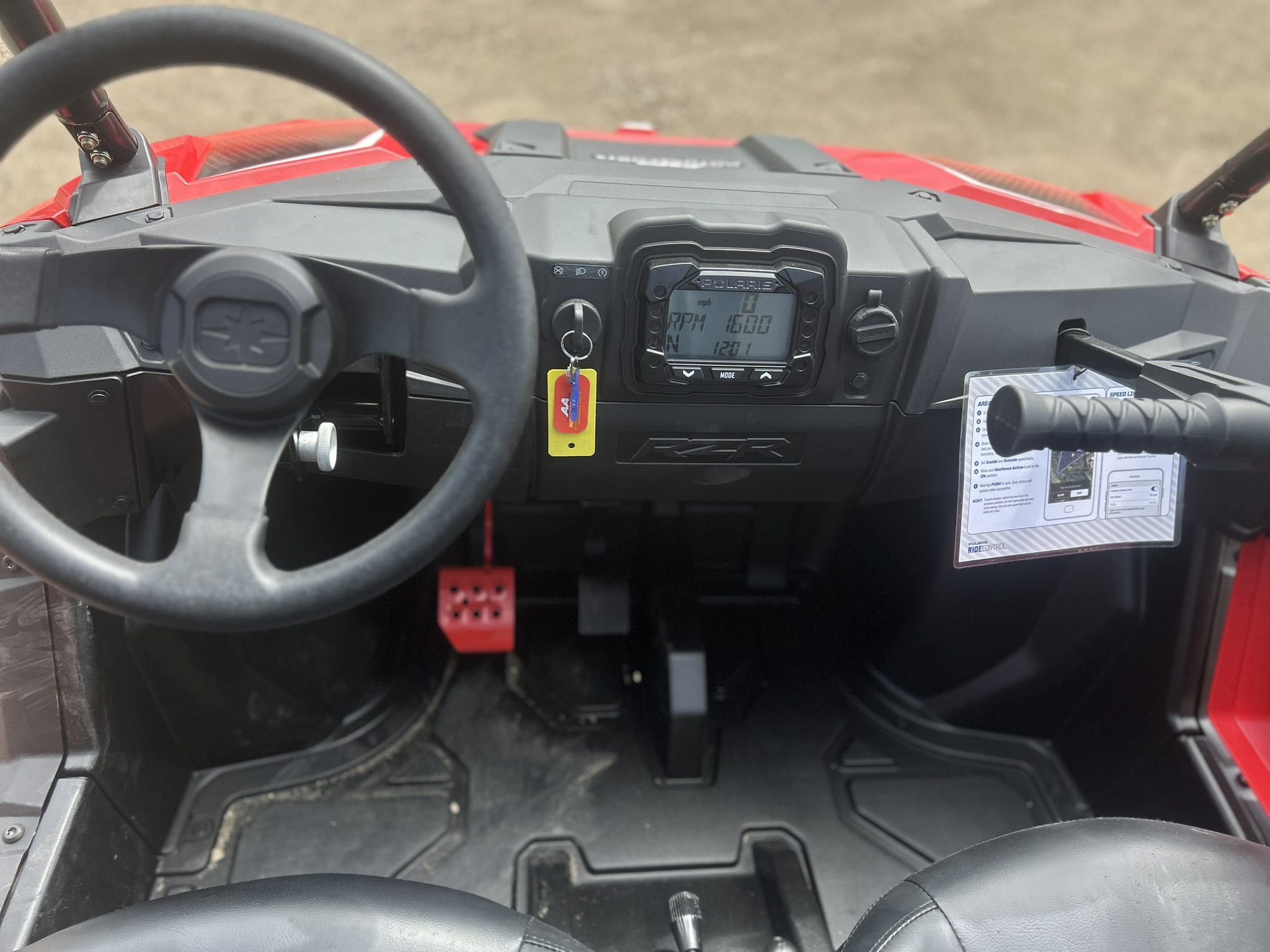 2025 Polaris RZR® 200 EFI - Photo 10