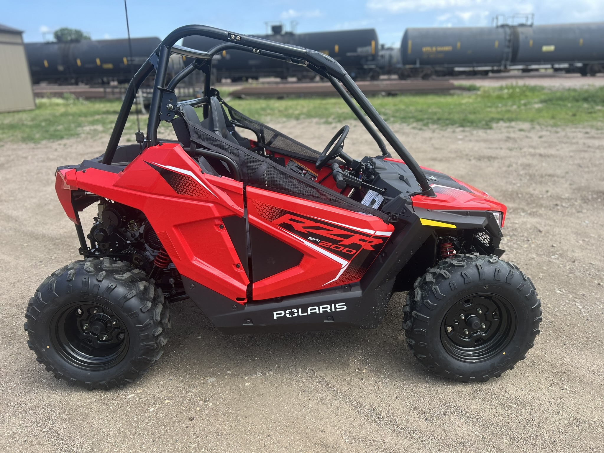 2025 Polaris RZR 200 EFI - INDY RED - Photo 4