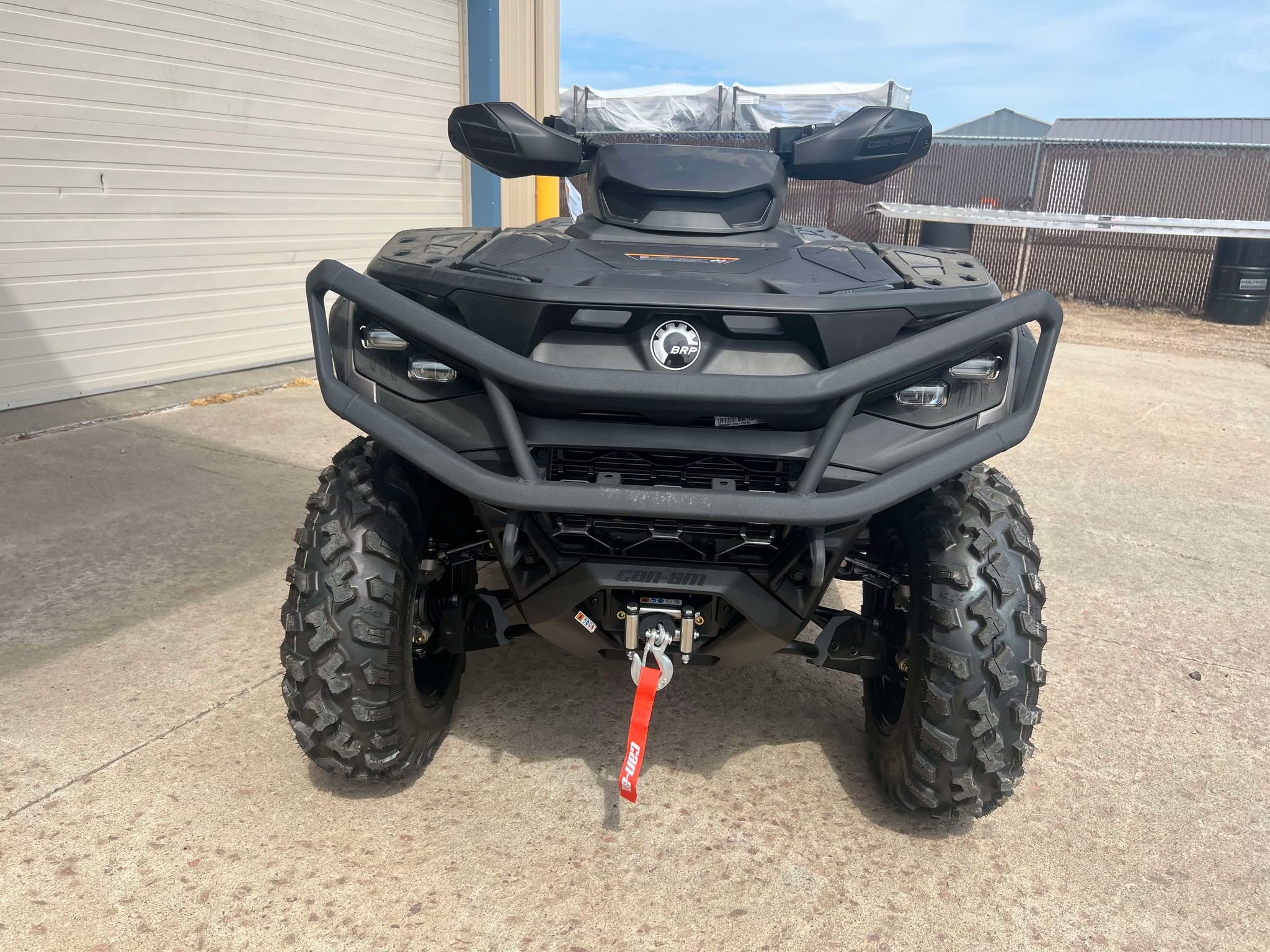 2025 Can-Am ATV OUTL XT 850 GY 25 - Photo 3