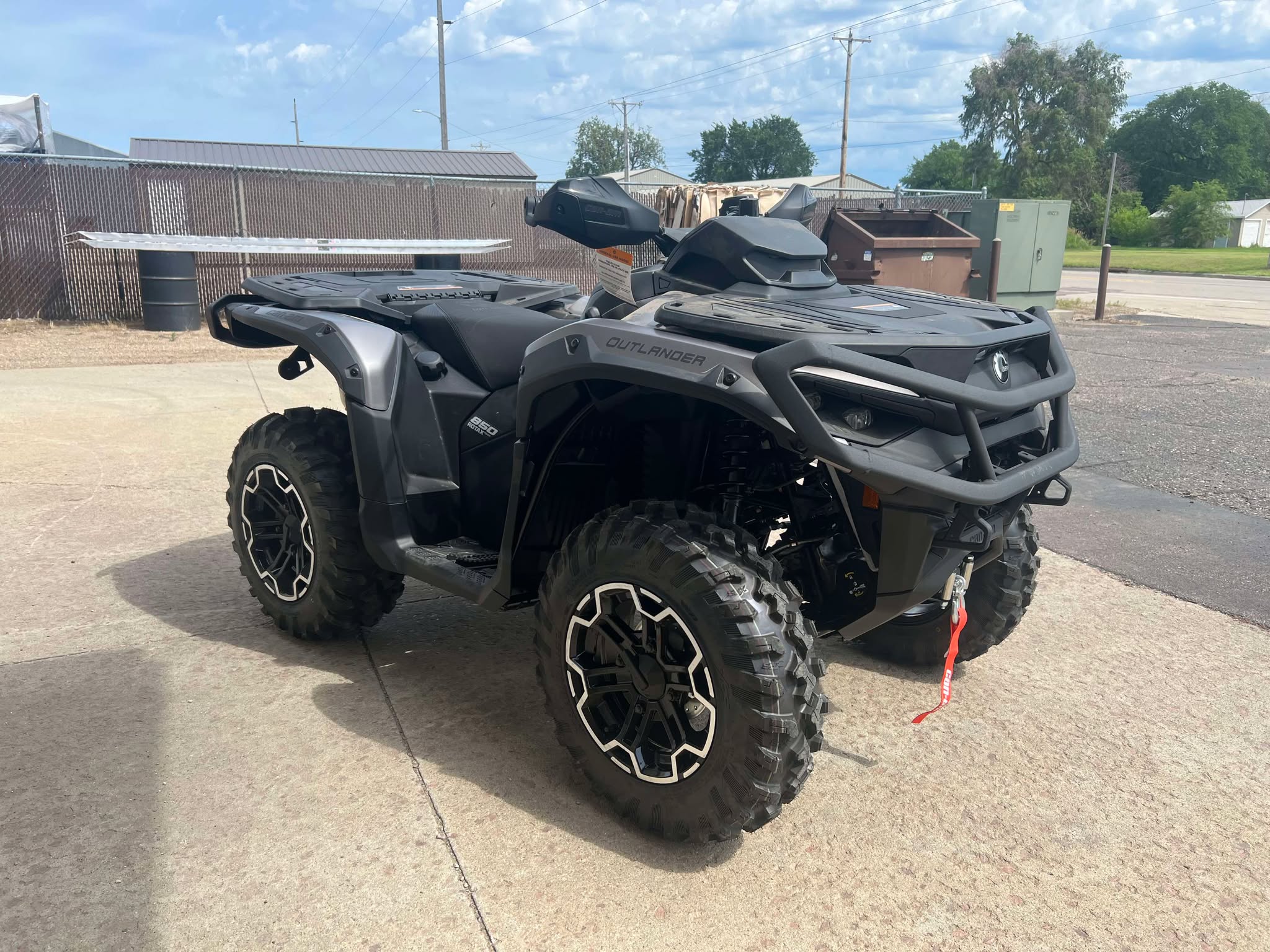 2025 Can-Am ATV OUTL XT 850 GY 25 - Photo 4