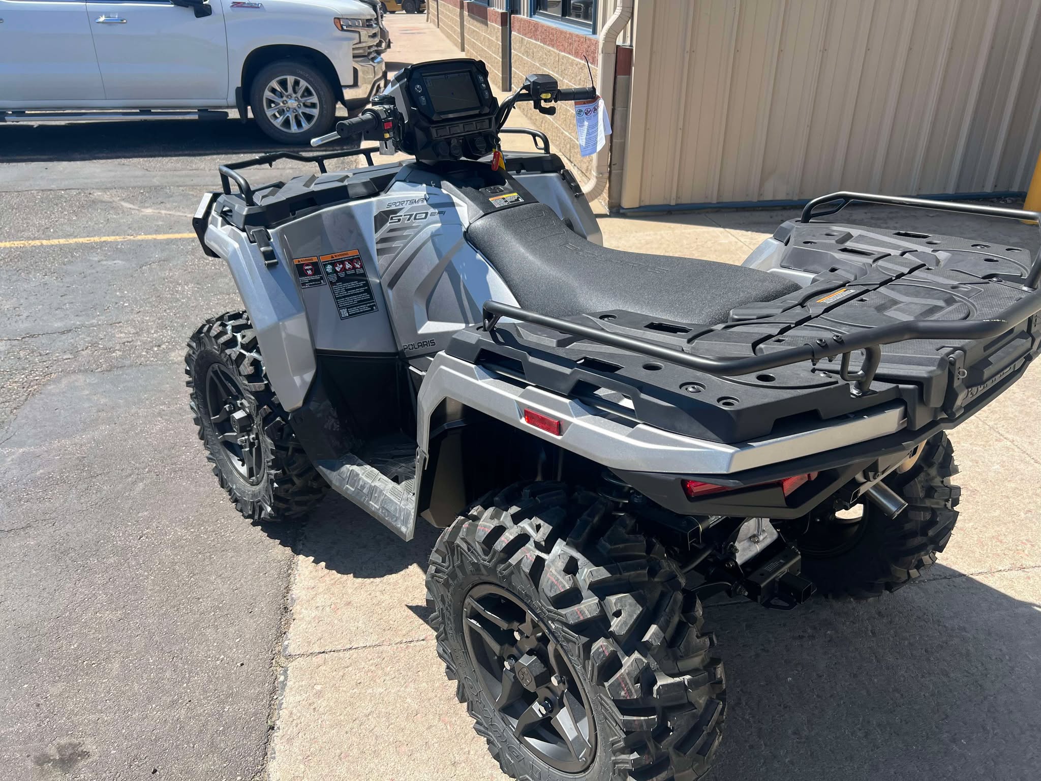 2025 Polaris SPORTSMAN 570 ULTIMATE - TURBO SILVER Ultimate - Photo 8