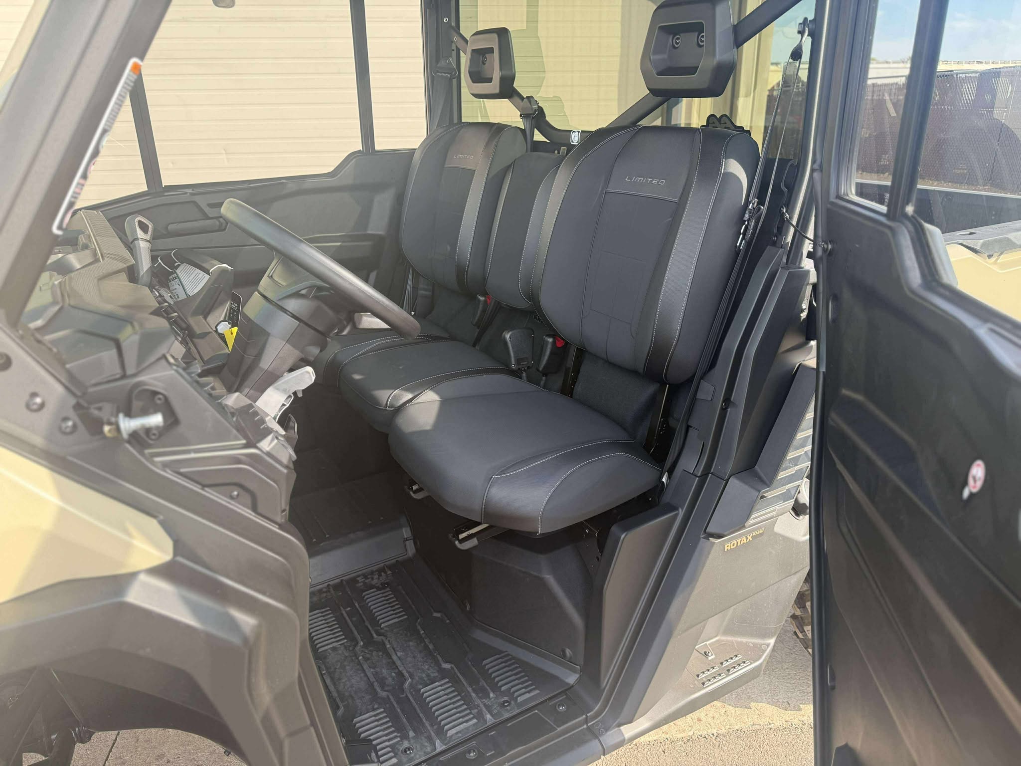 2026 Can-Am Defender Limited HD11 - Photo 14