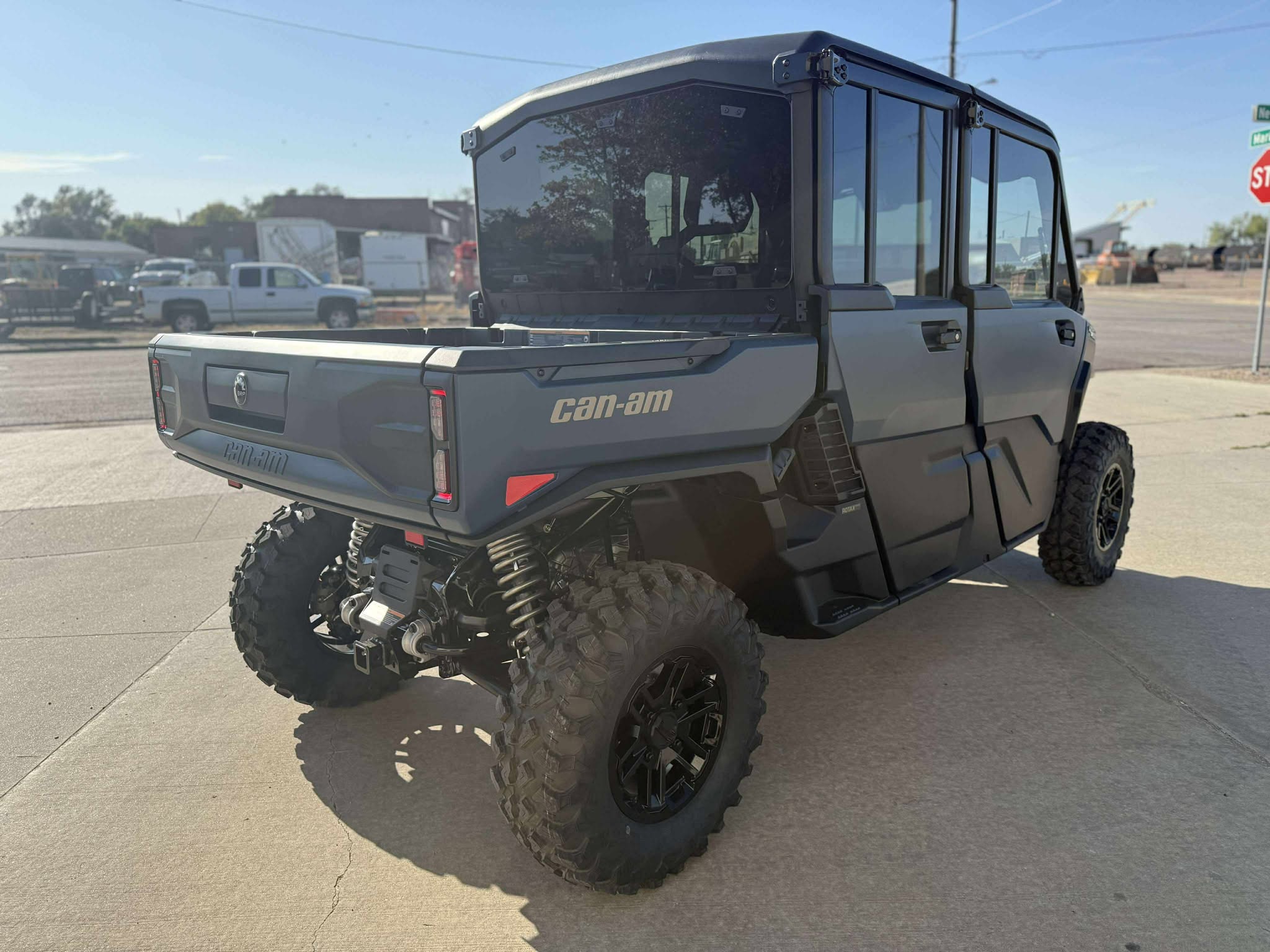 2026 Can-Am SSV DEF MAX LTD 65 HD11 BE HB 26 - Photo 5