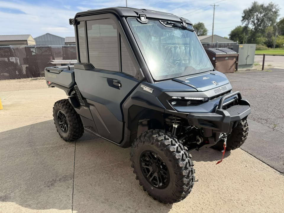 2026 Can-Am SSV DEF LTD 65 HD11 BE HB 26 - Photo 3