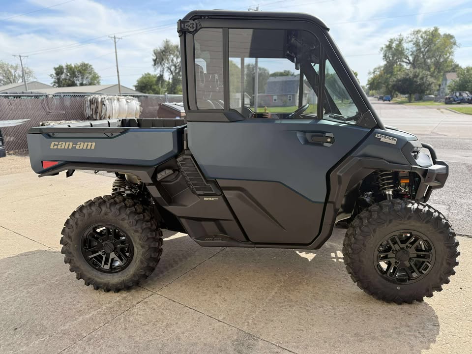2026 Can-Am SSV DEF LTD 65 HD11 BE HB 26 - Photo 6