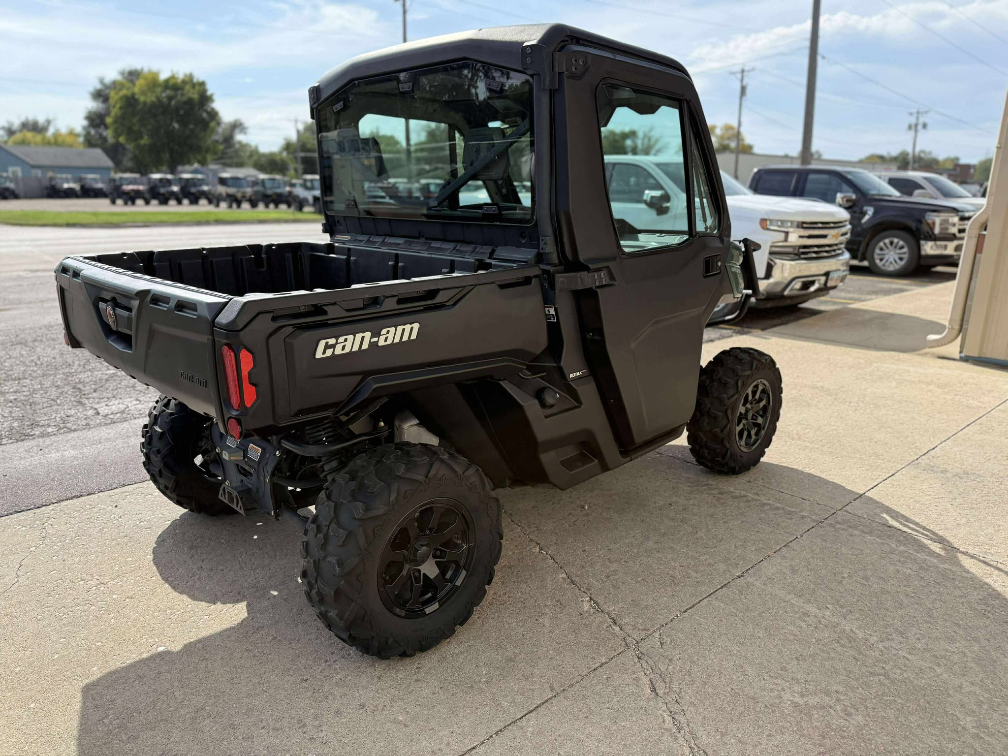 2022 Can-Am SSV DEFENDER DPSCAB HD9 GN 22 DPS CAB HD9 - Photo 6