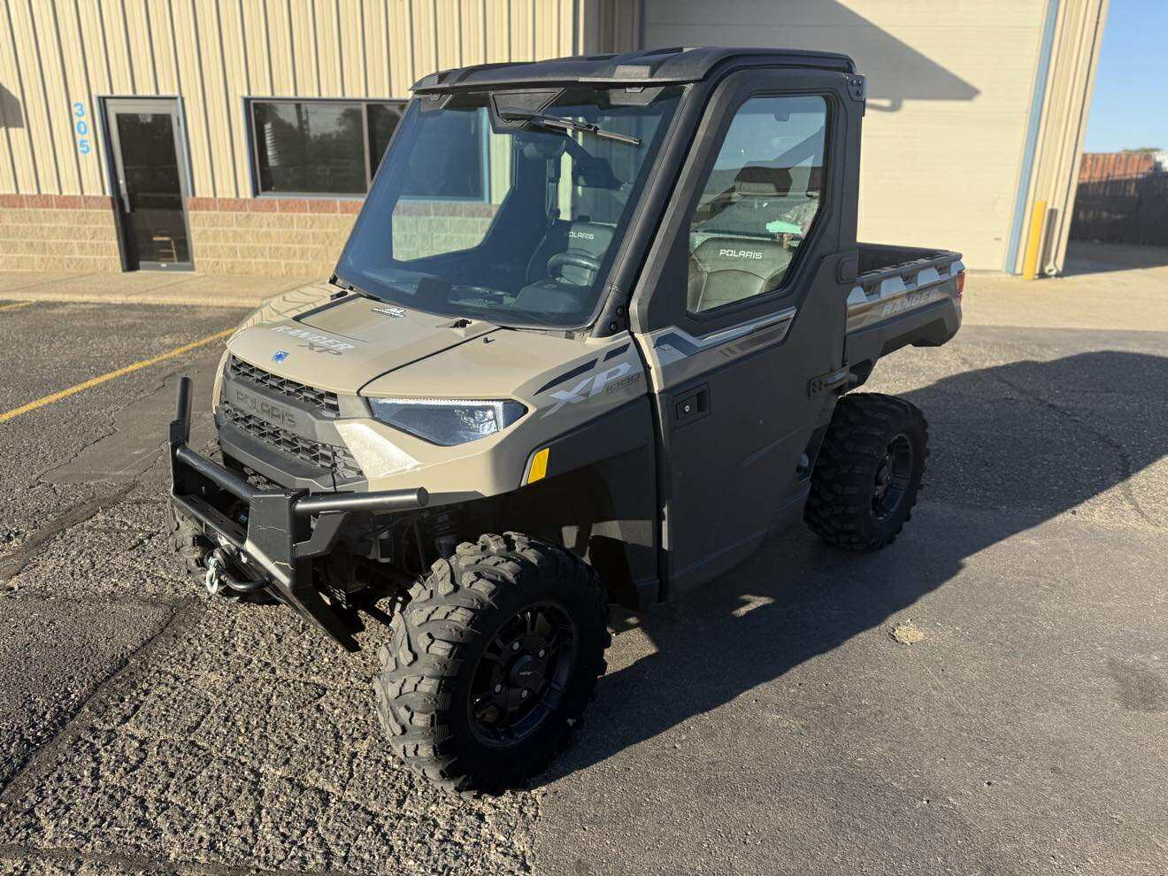 2024 Polaris RANGER XP 1000 NS ED. PREM - DESERT SAND (WARRANTY)