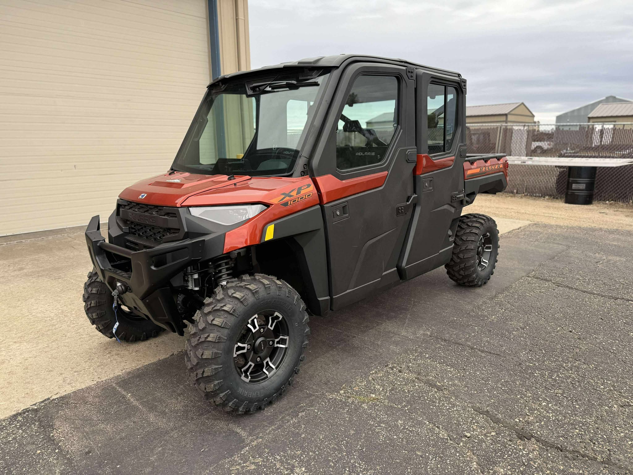 2026 Polaris RANGER CREW XP 1000 NS PREMIUM ORNGE RST Premium - Photo 2