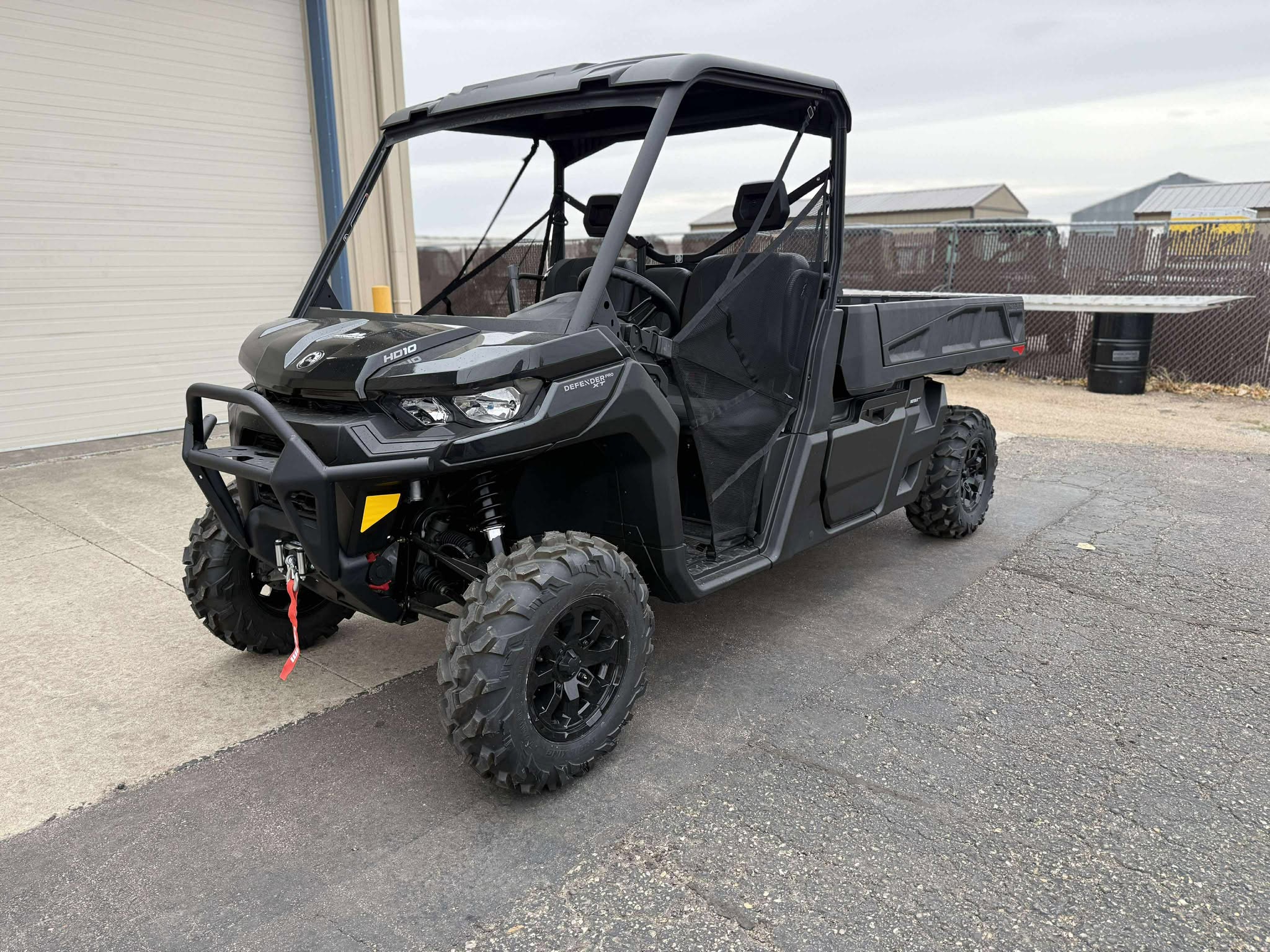 2025 Can-Am Defender PRO XT HD10 - Photo 2