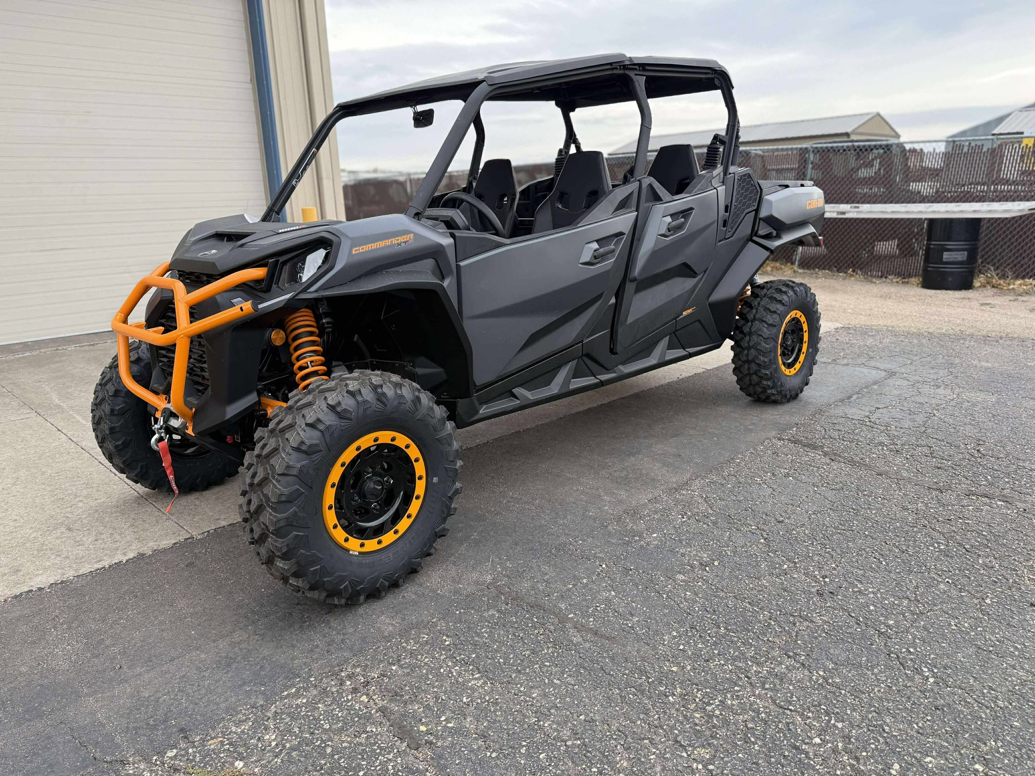 2026 Can-Am Commander MAX XT-P 1000R - Photo 2
