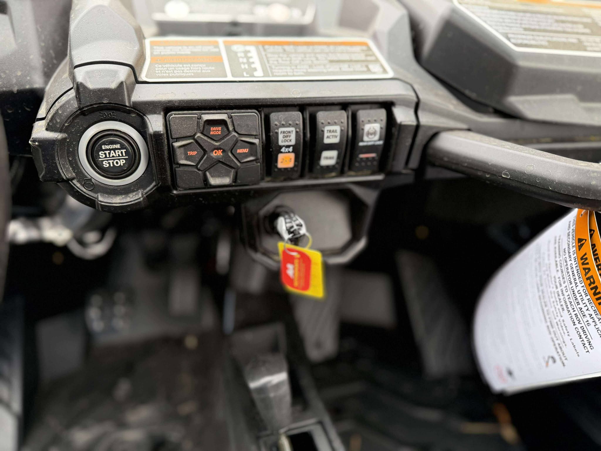 2026 Can-Am Commander MAX XT-P 1000R - Photo 12