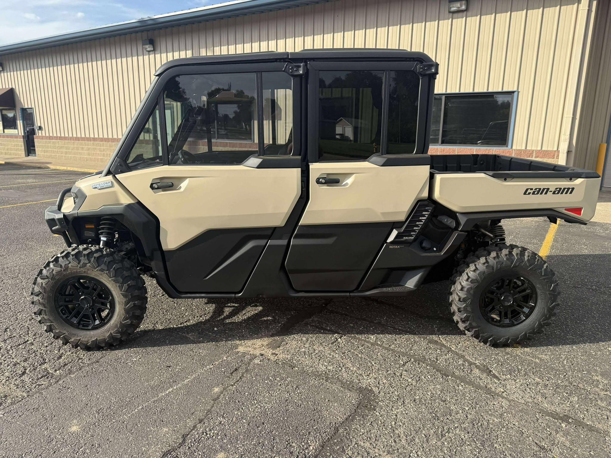 2026 Can-Am SSV DEF MAX LTD 65 HD11 TN HB 26 Limited HD11