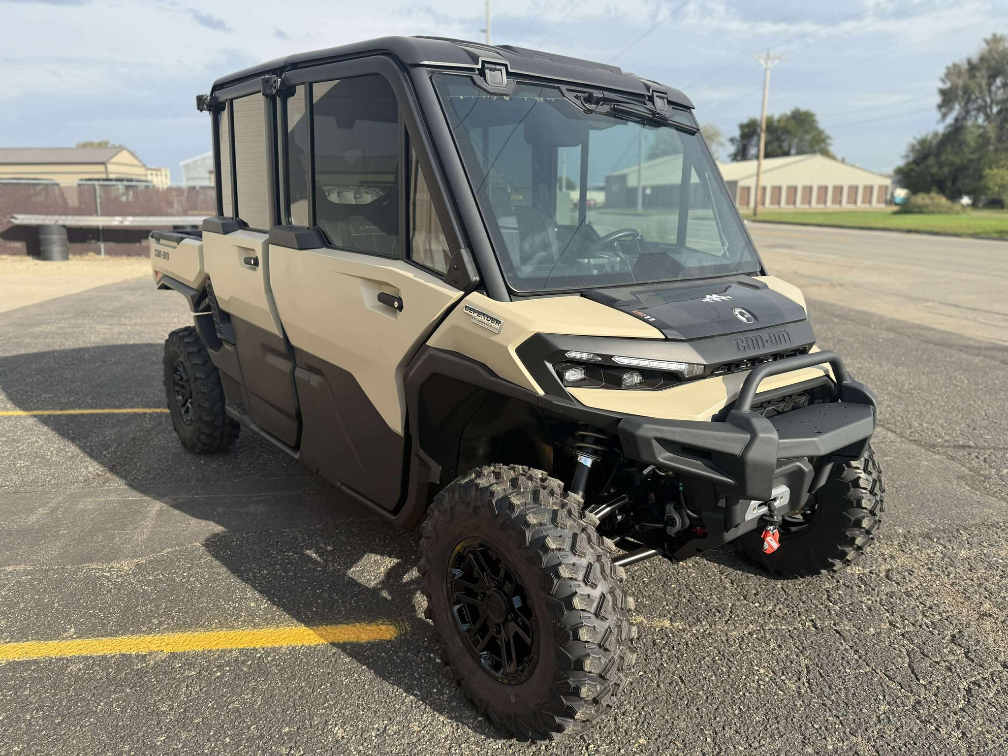 2026 Can-Am SSV DEF MAX LTD 65 HD11 TN HB 26 Limited HD11 - Photo 4
