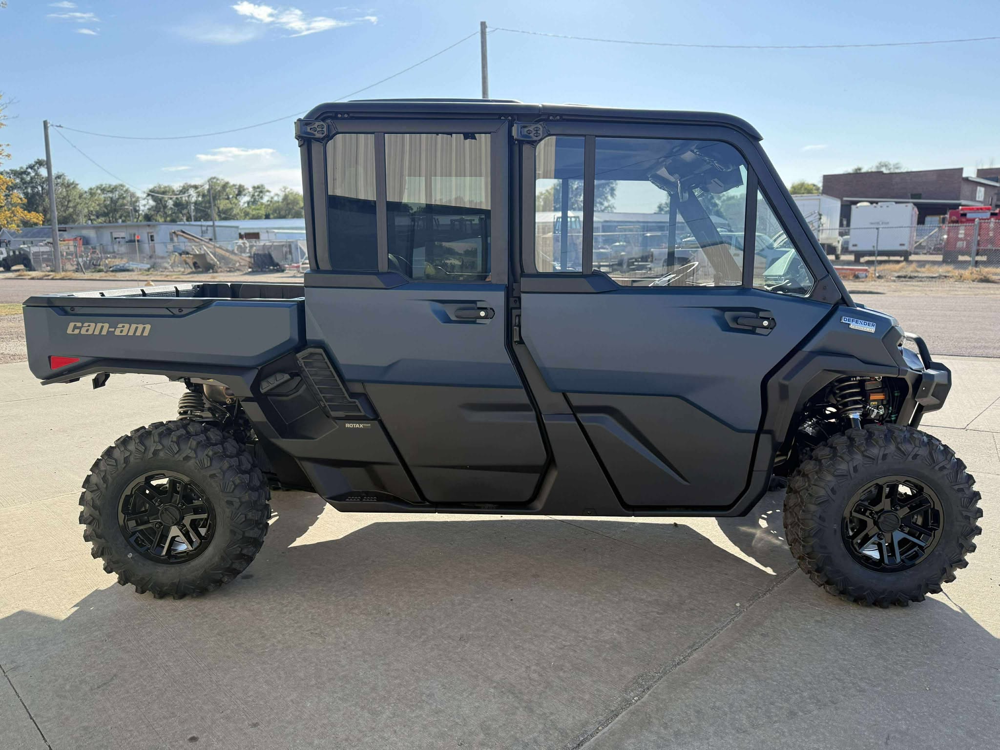 2026 Can-Am SSV DEF MAX LTD 65 HD11 BE HB 26 Limited HD11 - Photo 4