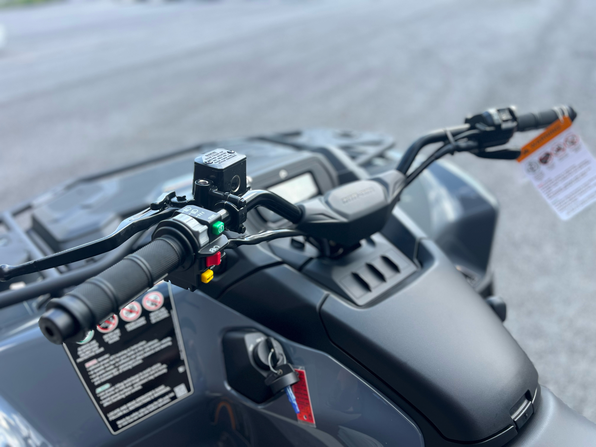 2026 Can-Am ATV OUTL DPS 500 GY 26 - Photo 4