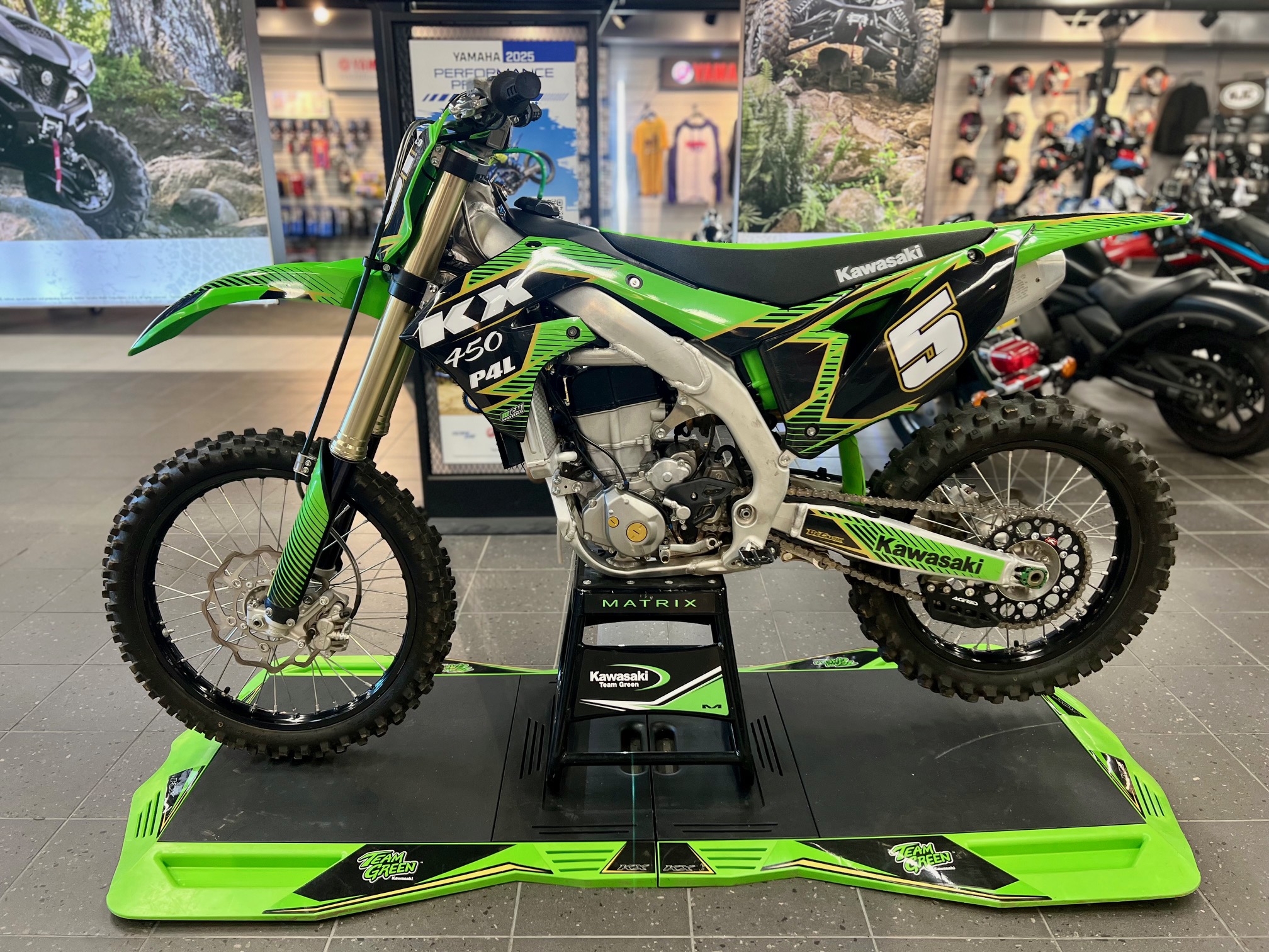 スパイク Inventory Fun Center Powersports Bensalem, PA 215.245.0800