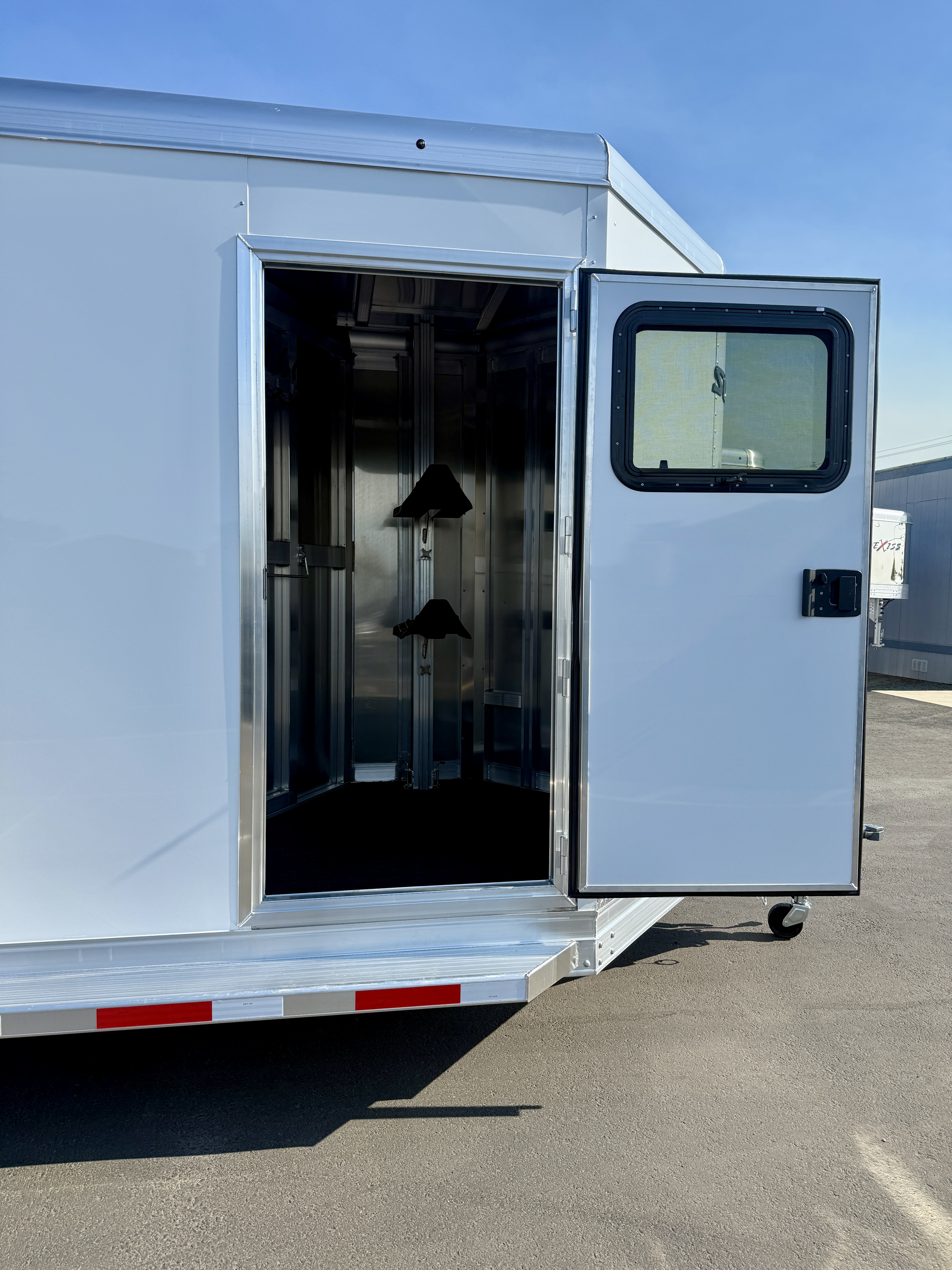 2026 Horse Livestock Trailer photo 2