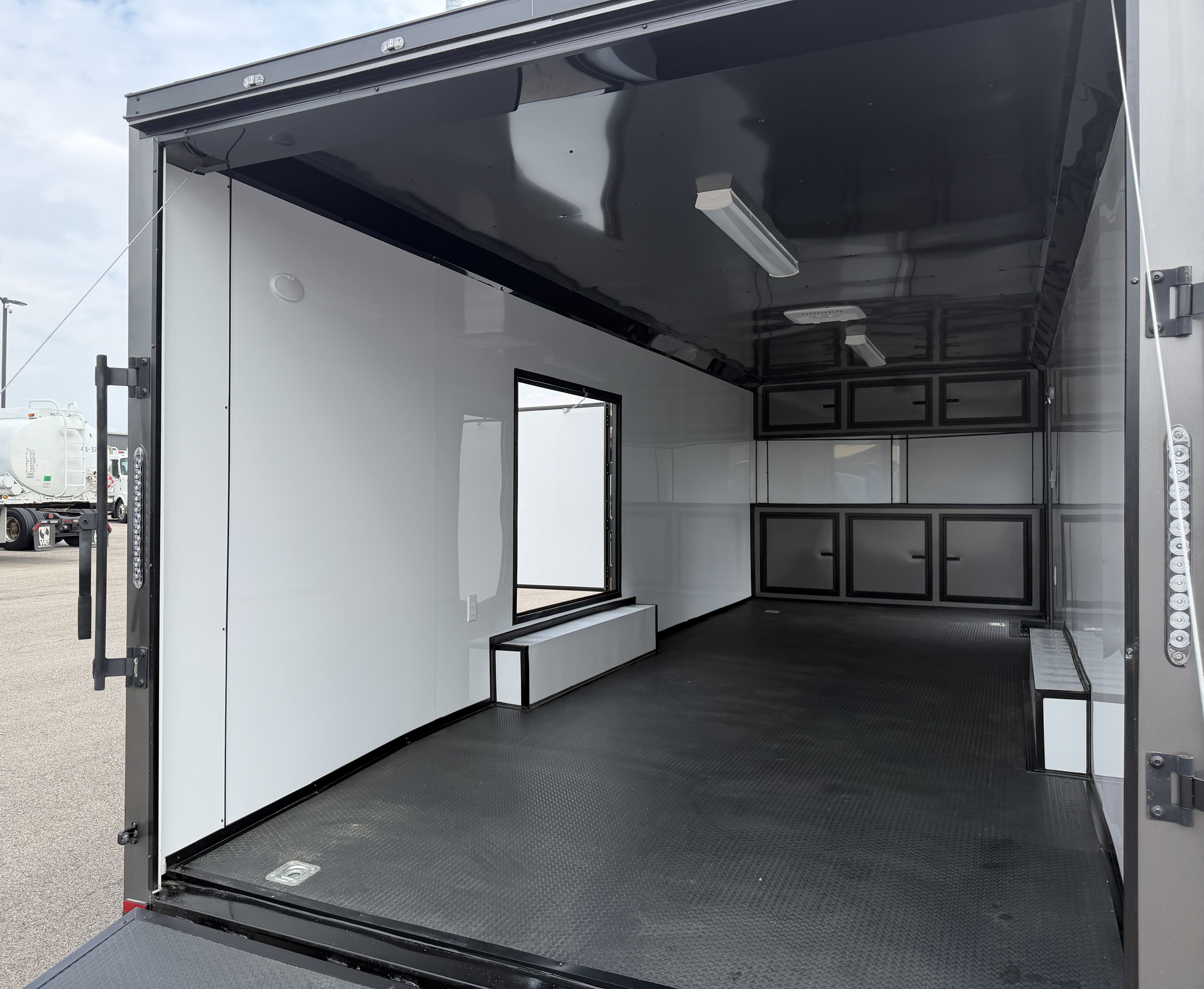 2027 9×24 Car Hauler Trailer