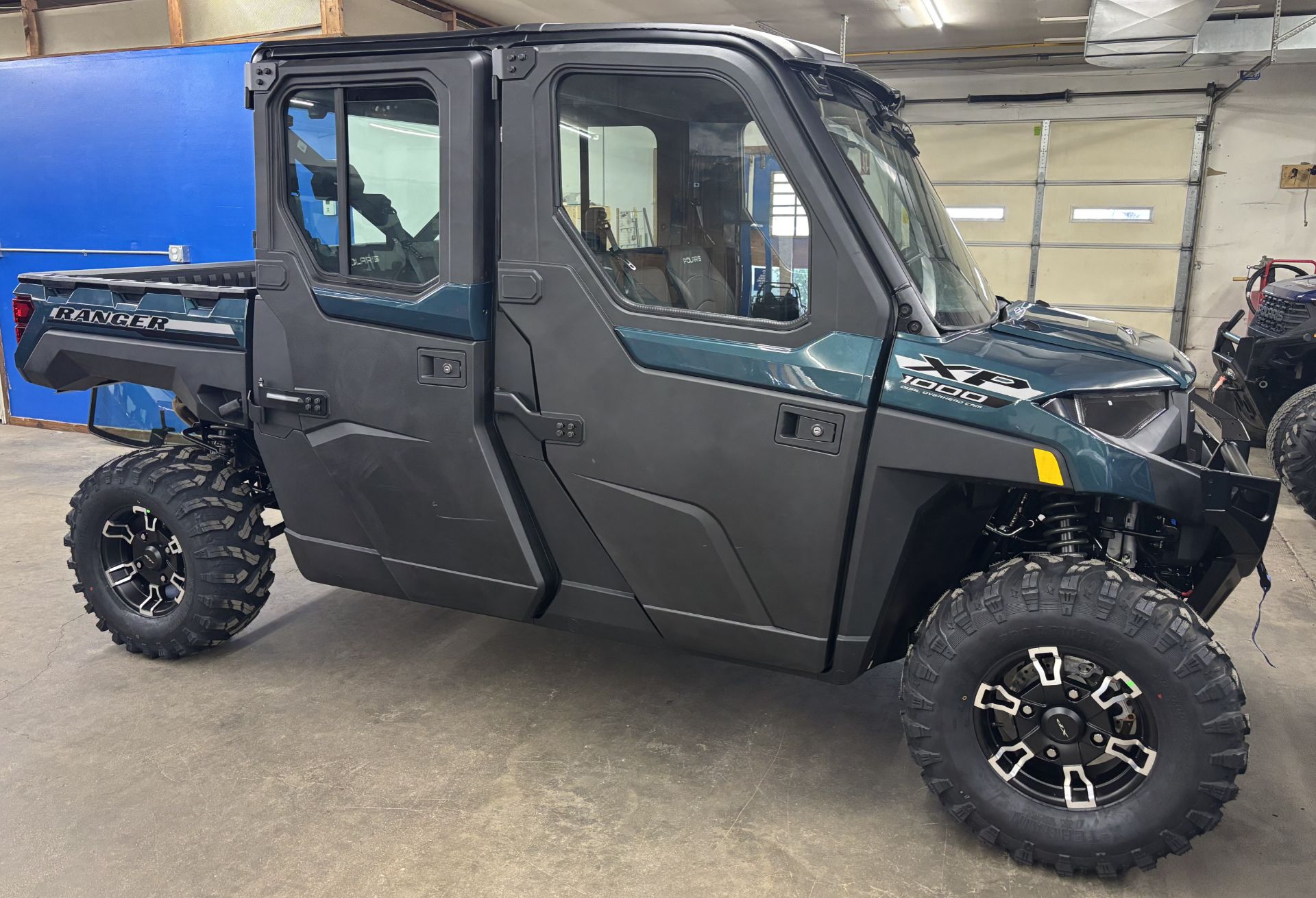 2026 Polaris RANGER CREW XP 1000 NS ULTIMATE BLUE LAB Ultimate