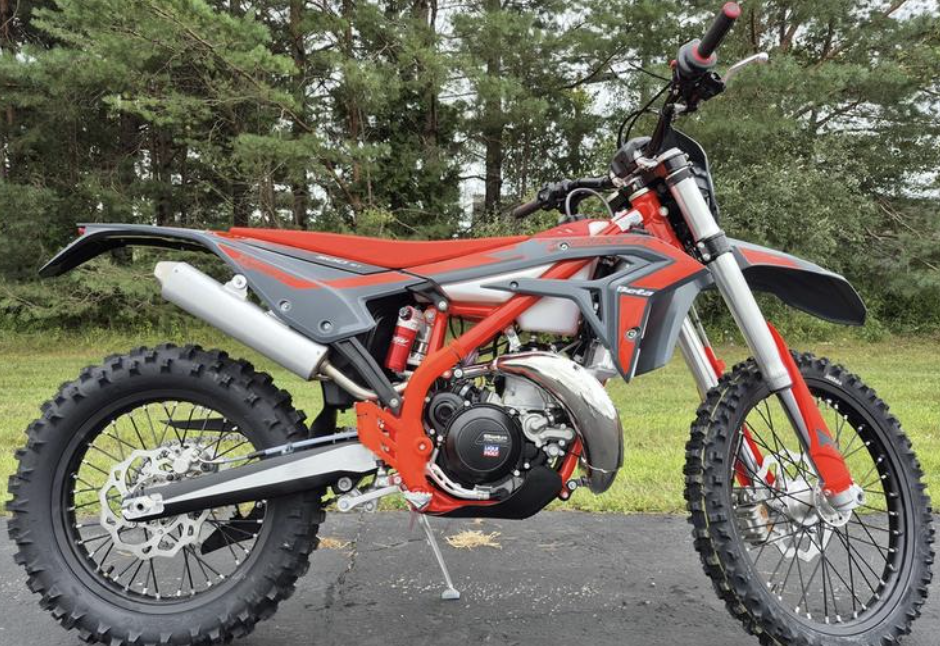 2026 Beta Motorcycles Xtrainer 300