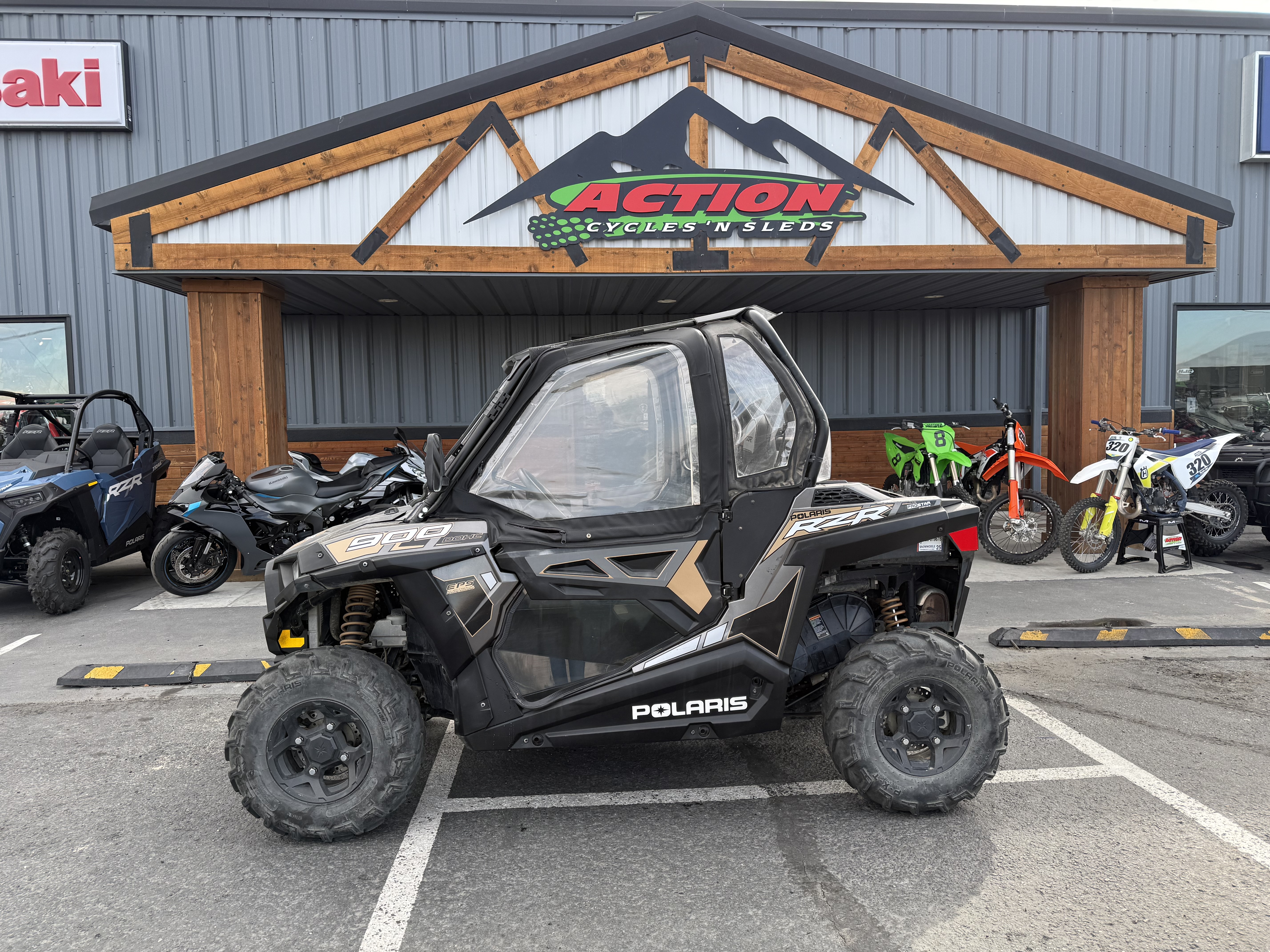 2018 Polaris RZR 900  EPS TITANIUM METALLIC