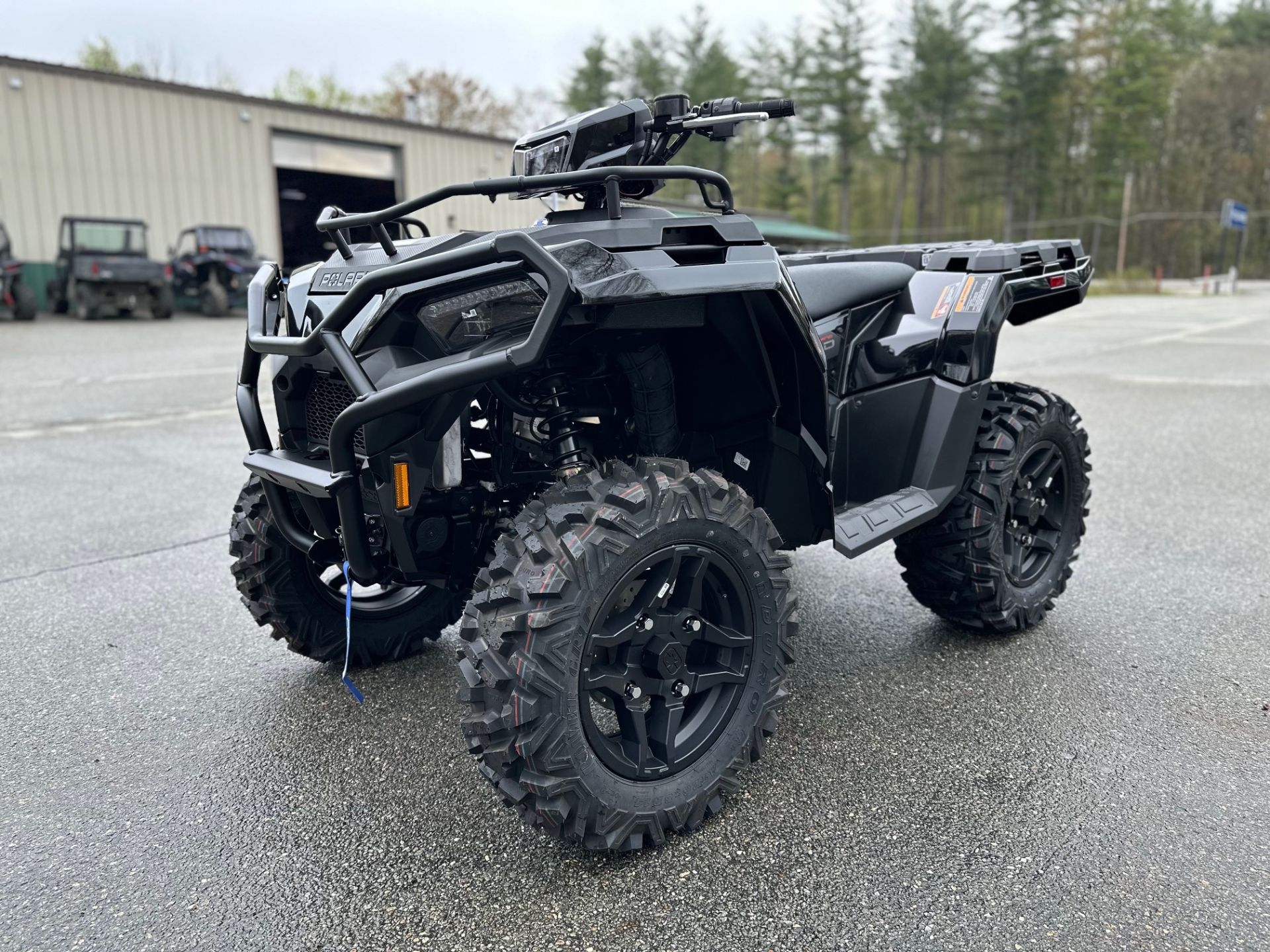 2026 Polaris SPORTSMAN 570 TRAIL ONYX BLACK