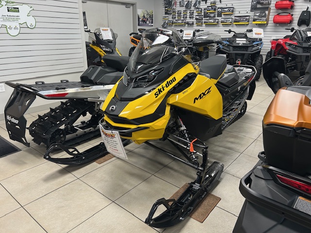 2025 Ski-Doo MXZ® Adrenaline 850 E-TEC® 129 1.25