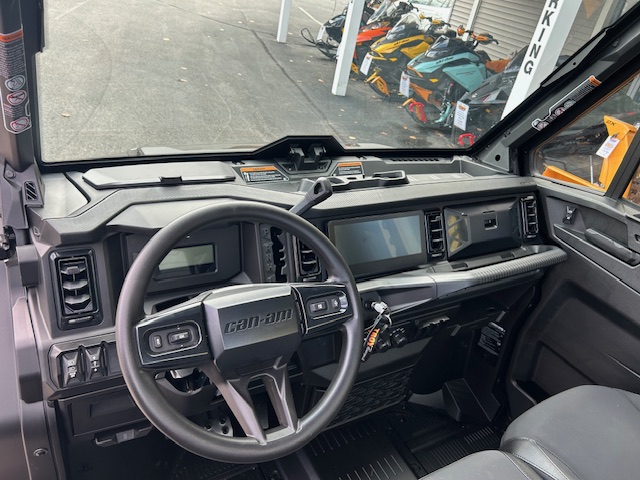 2026 Can-Am Defender XT CAB HD11 - Photo 4