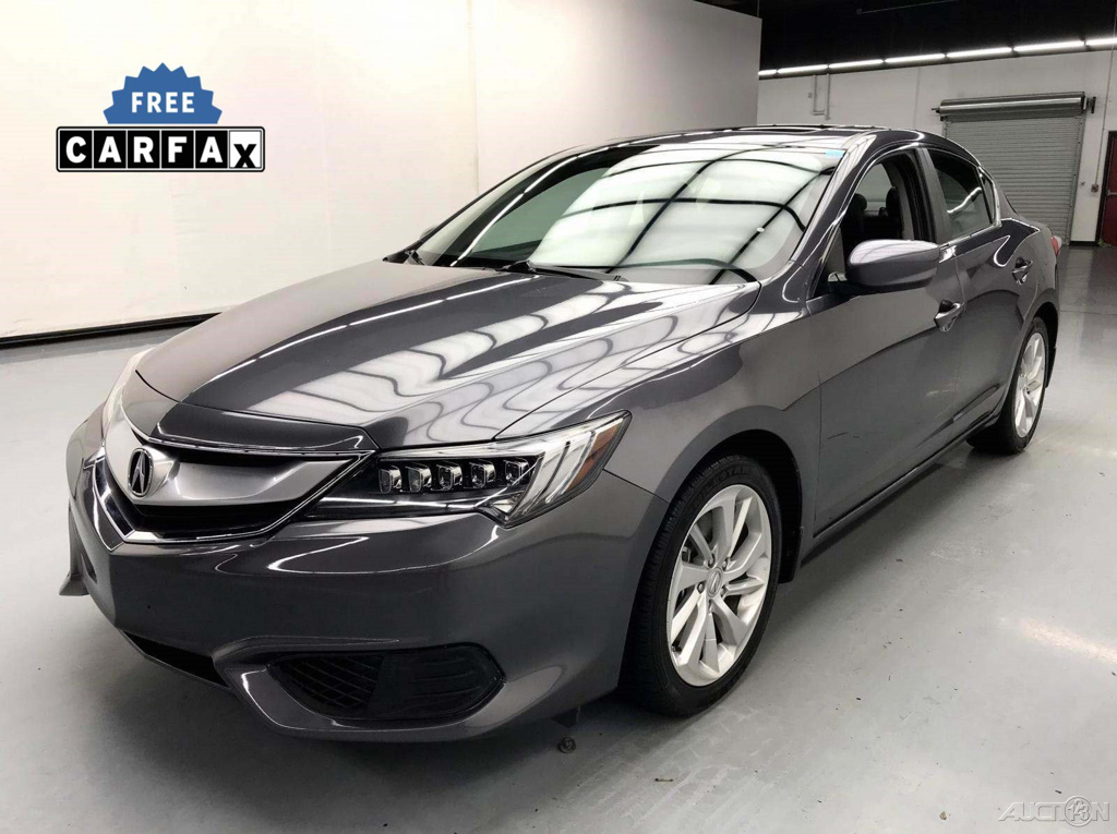2017 Acura ILX Premium's photo