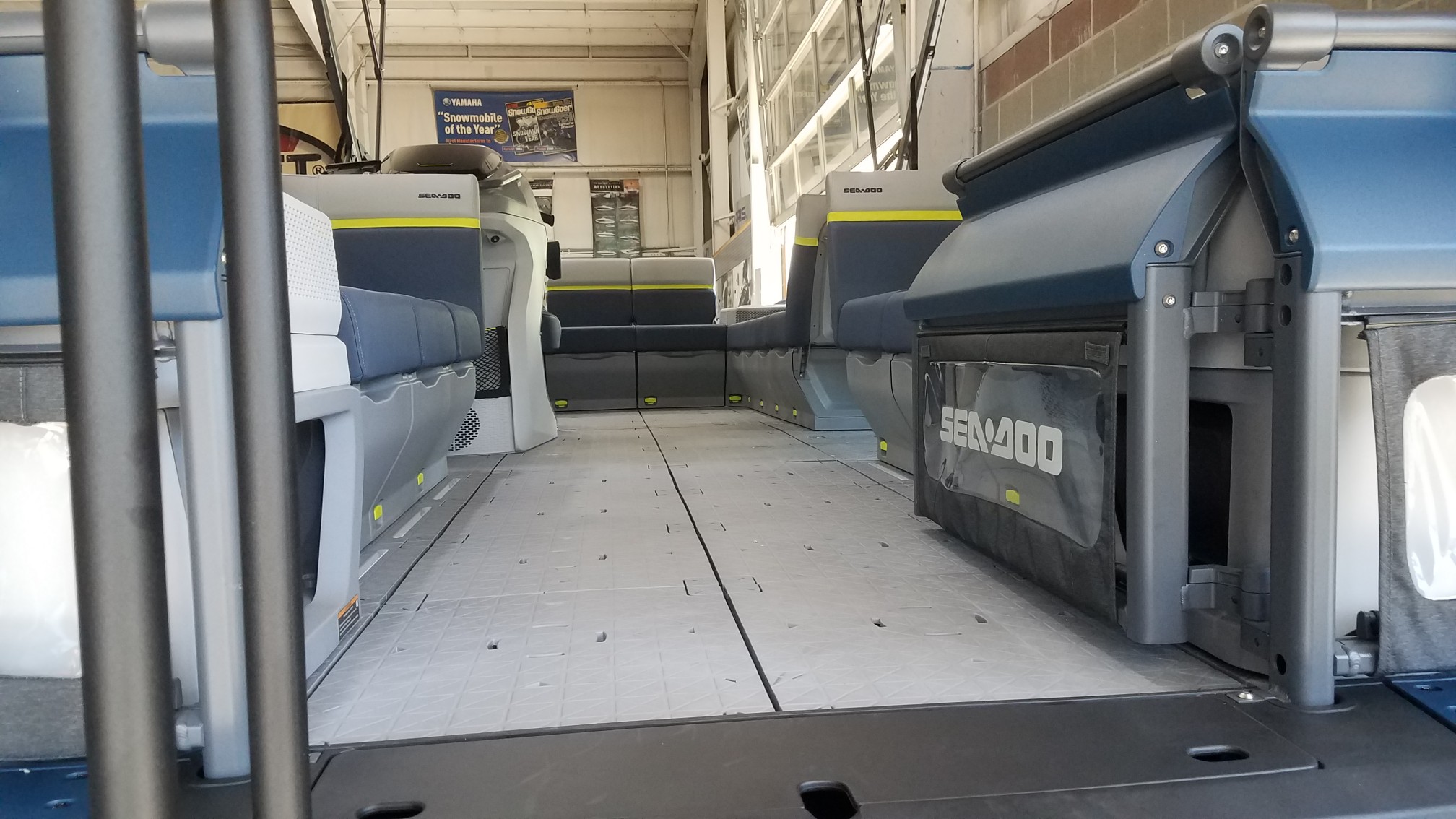 Commercial Multi Attachments Commercial - 42c8c171 89bc 440b 89da 019be1e7e51e 