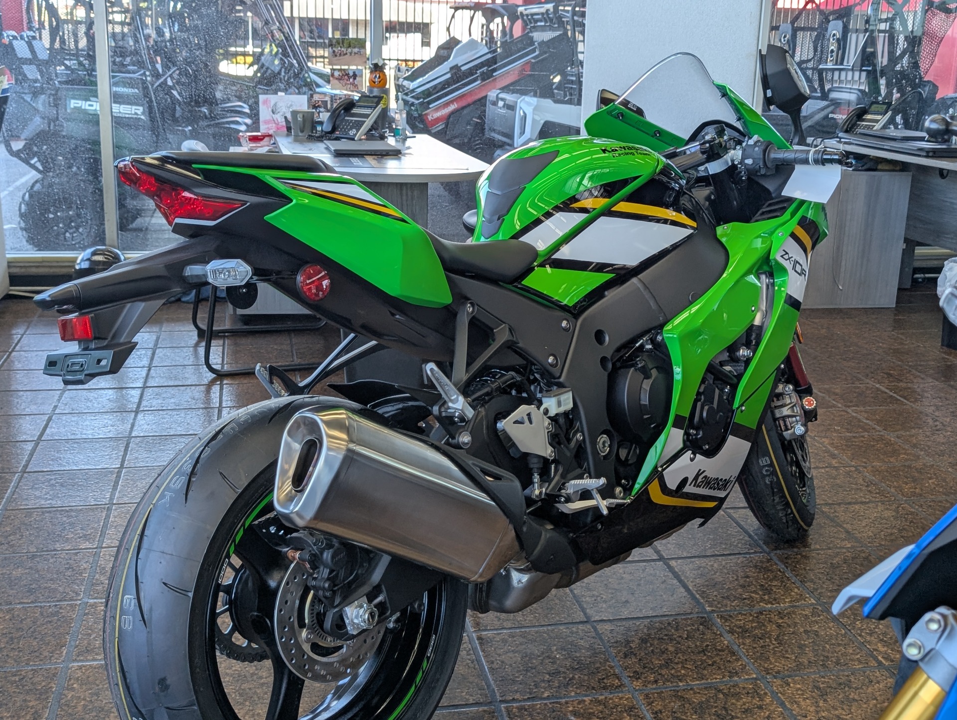 あきら 2025 Kawasaki Ninja ZX-10R ABS KRT Edition for Sale | PCP Motorsports