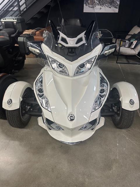2012 Can-Am SPYDER RT - Photo 4