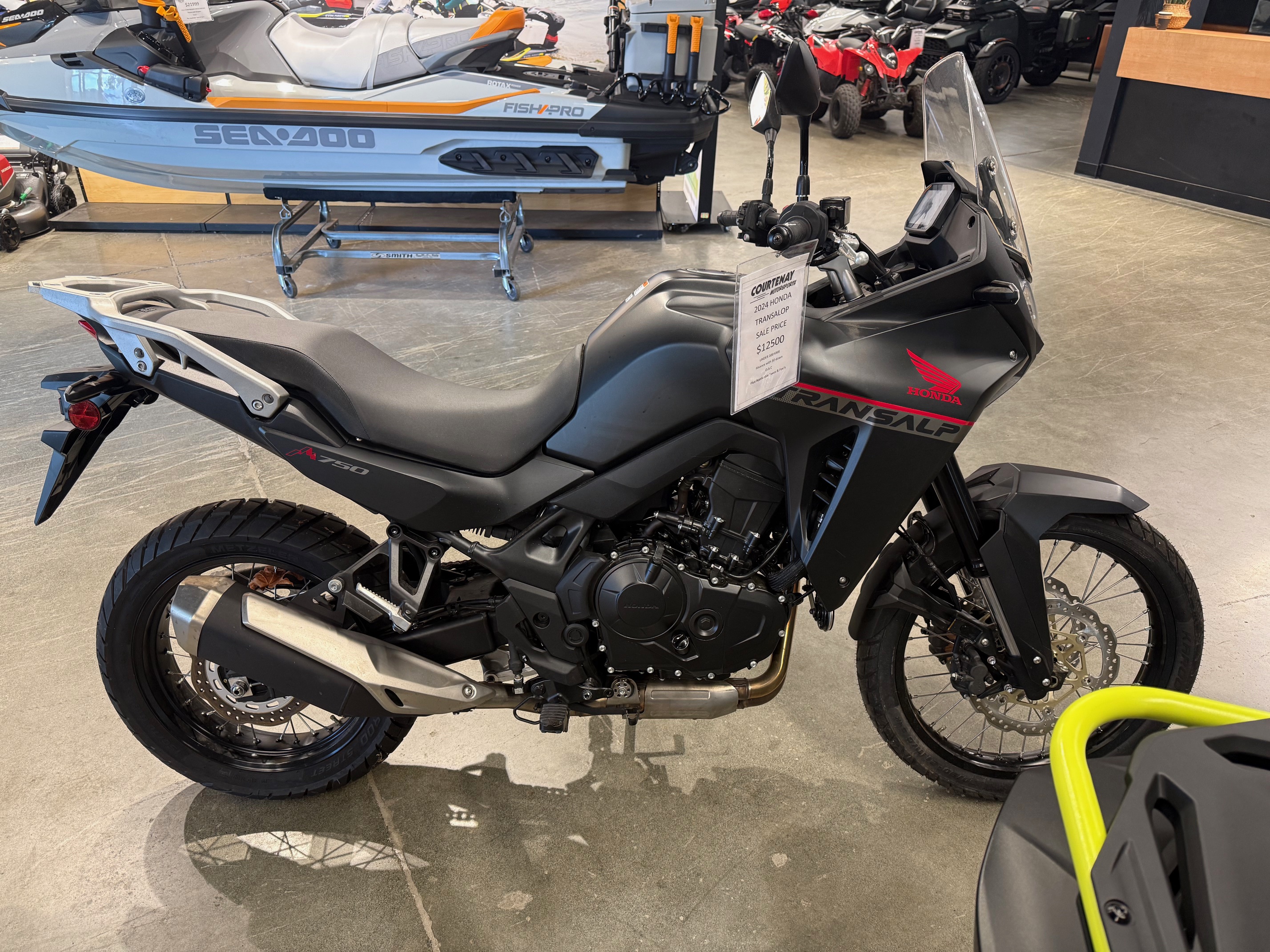 2024 Honda Motorcycles TRANSALP XL750 - Photo 2
