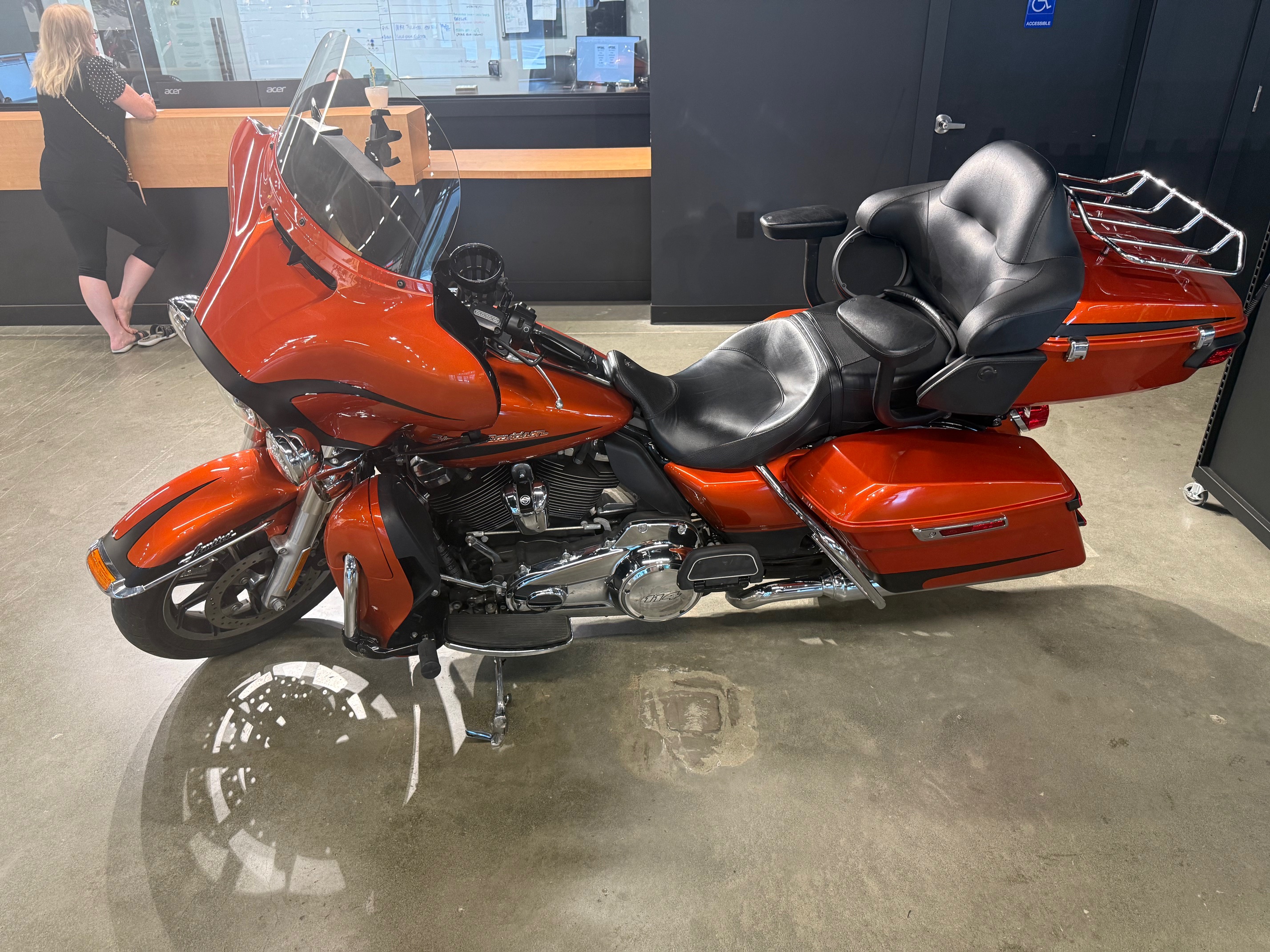 2019 Harley-Davidson® ELECTRA GLIDE ULTRA CLASSIC LIMITED 114 - Photo 4