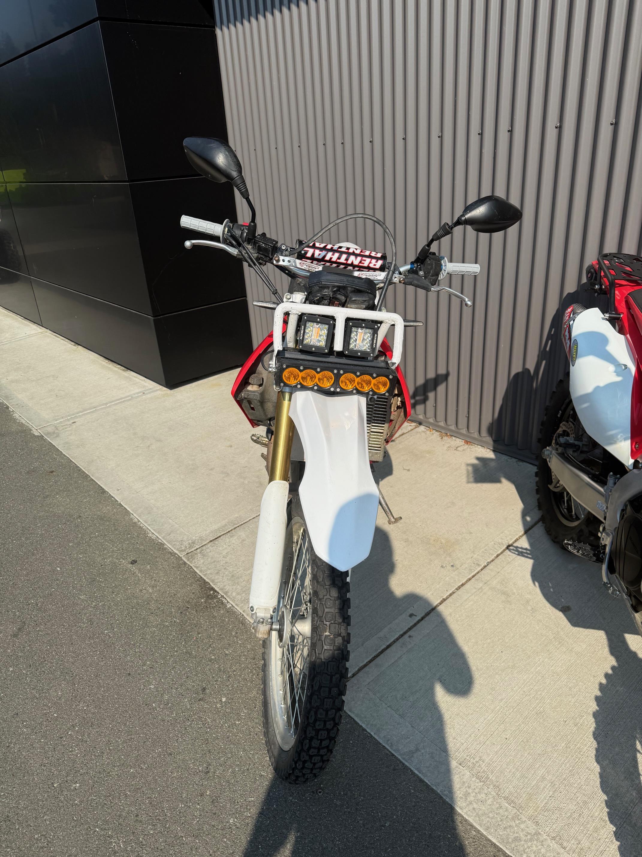 2015 Honda Motorcycles CRF250L - Photo 2