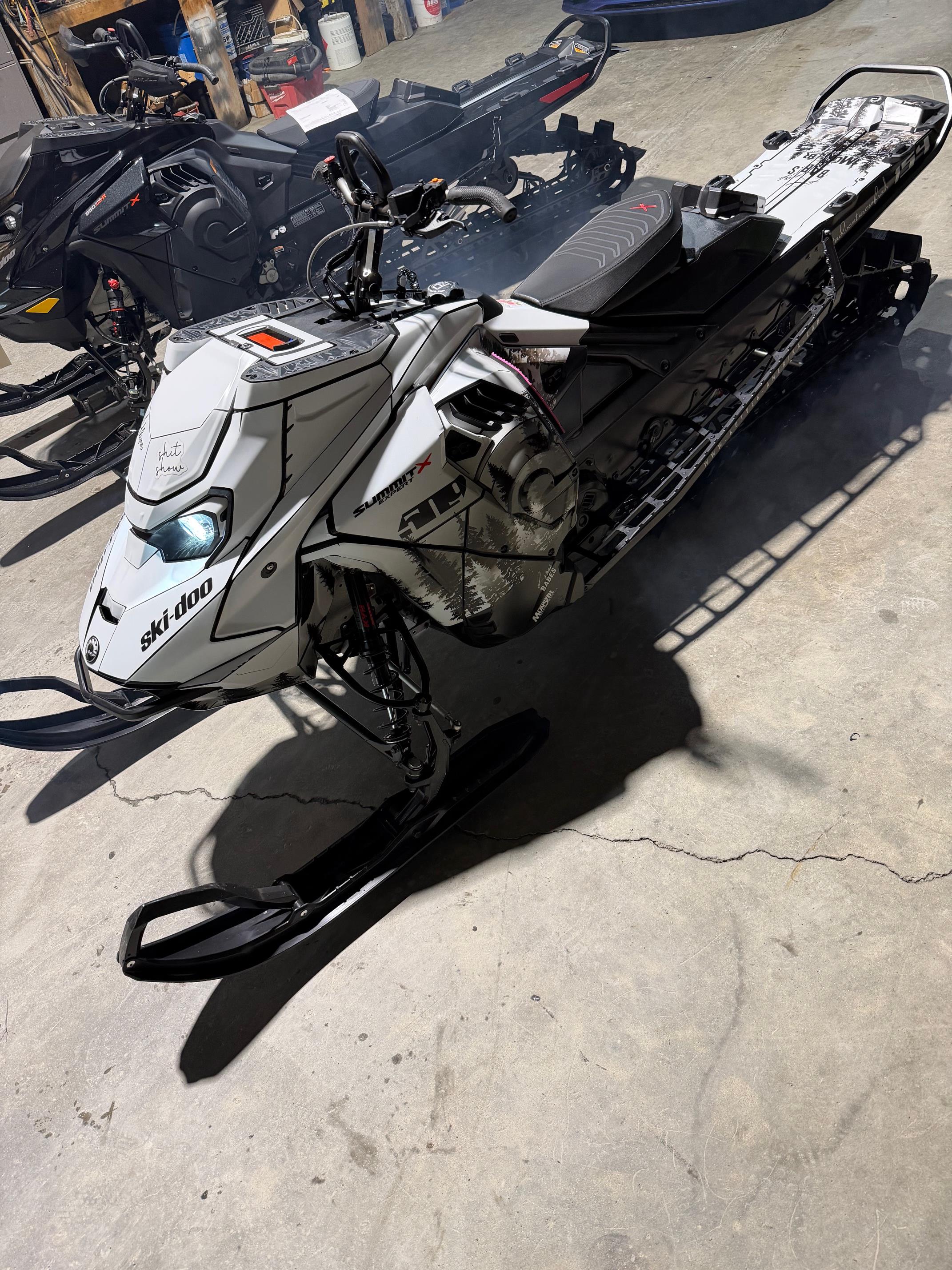 2024 Ski-Doo SUMMIT EXPERT 850 TURBO 154" SMALL SCREEN