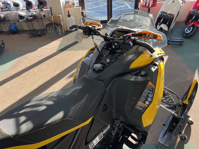2024 Ski-Doo BDRC MXZ ADR 600R YL 137 1.2RS - Photo 6