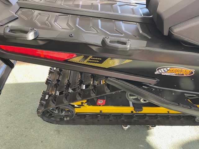 2024 Ski-Doo BDRC MXZ ADR 600R YL 137 1.2RS - Photo 8