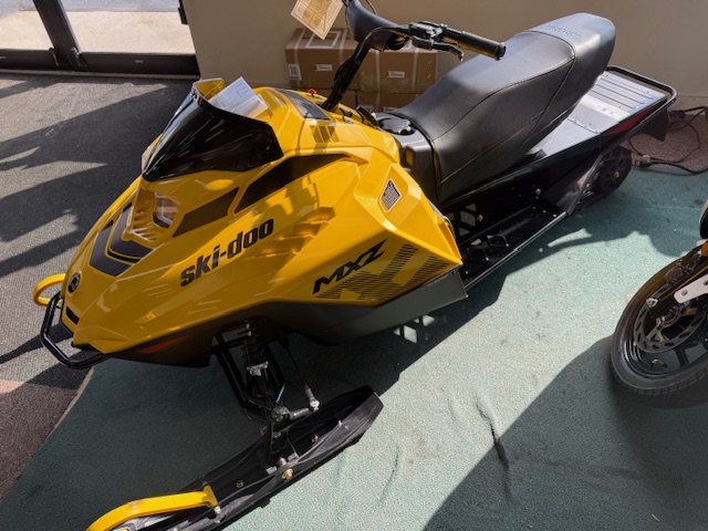 2026 Ski-Doo MXZ 200 YWTC