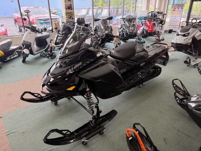 2026 Ski-Doo REN ADR 900ACE TBO 137 1.2RS BLK - Photo 4
