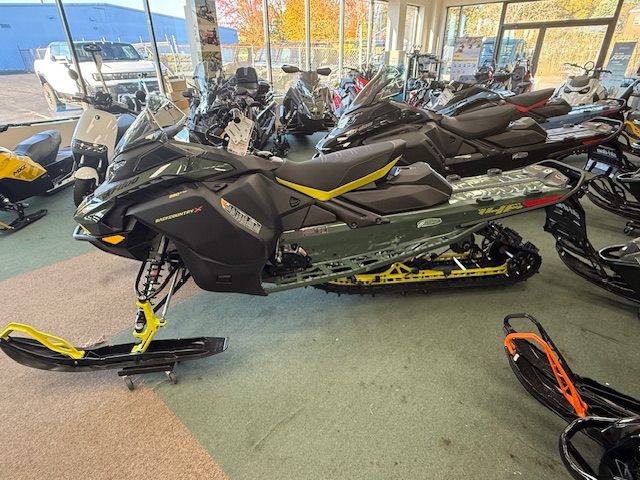 2026 Ski-Doo UXTN BAC X 850 E GRN 146 1.5 w10.25"