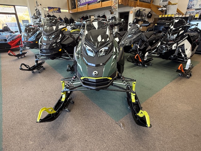 2026 Ski-Doo UXTN BAC X 850 E GRN 146 1.5 w10.25" - Photo 2