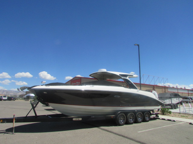 2020 Sea Ray 350 SLX Outboard - Photo 5